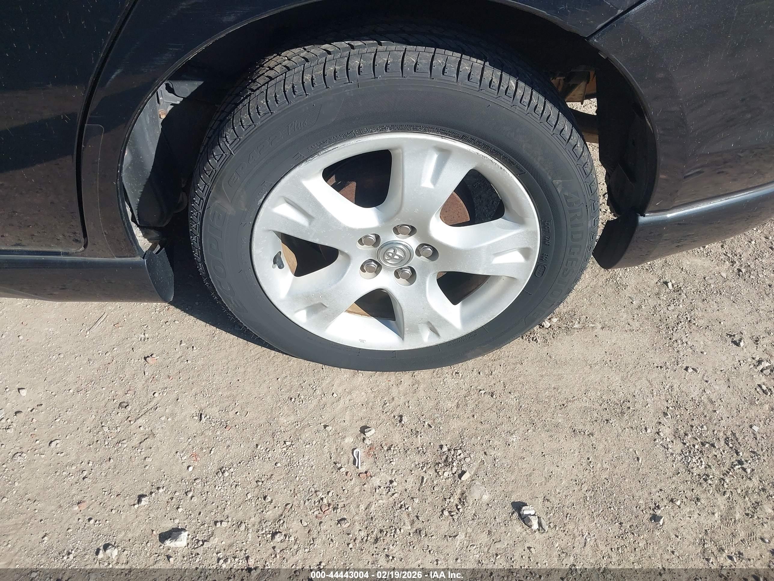 TOYOTA MATRIX image 6