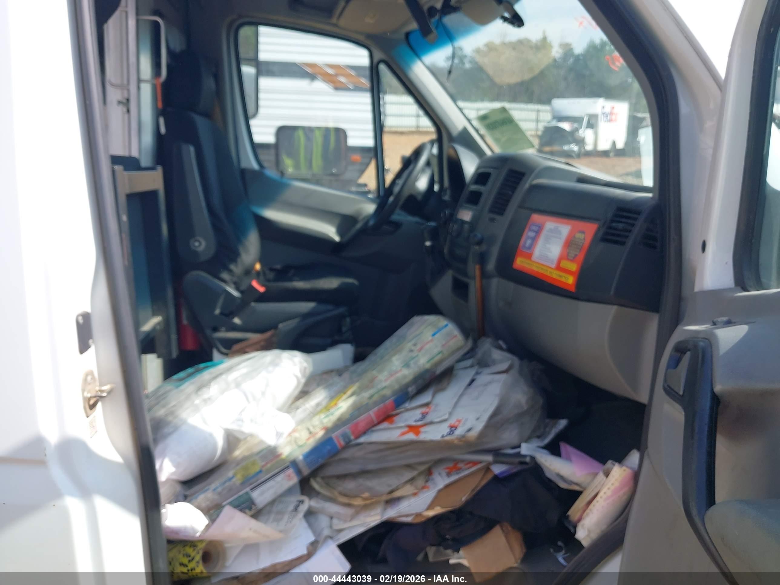MERCEDES-BENZ SPRINTER image 5