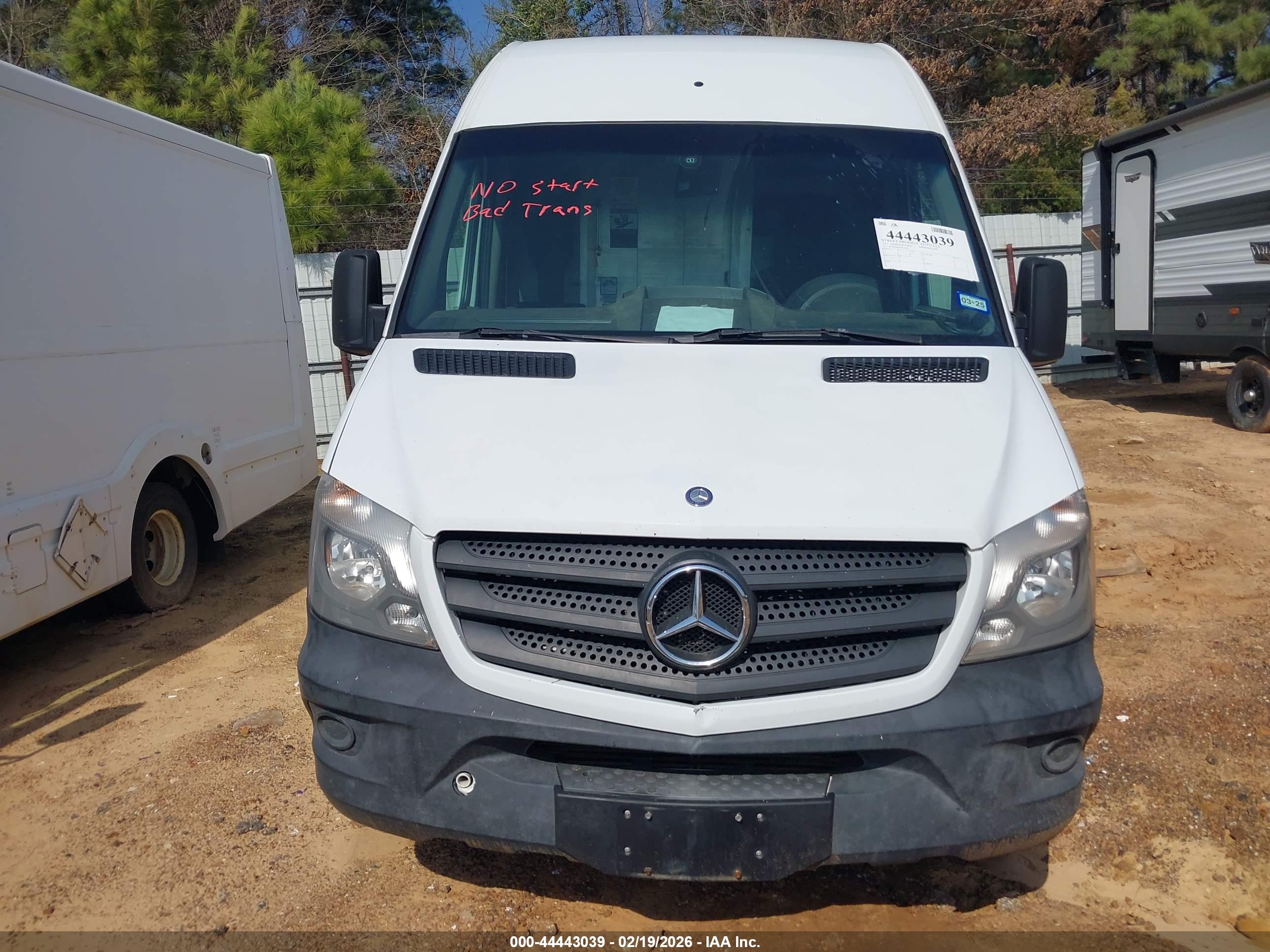MERCEDES-BENZ SPRINTER image 6