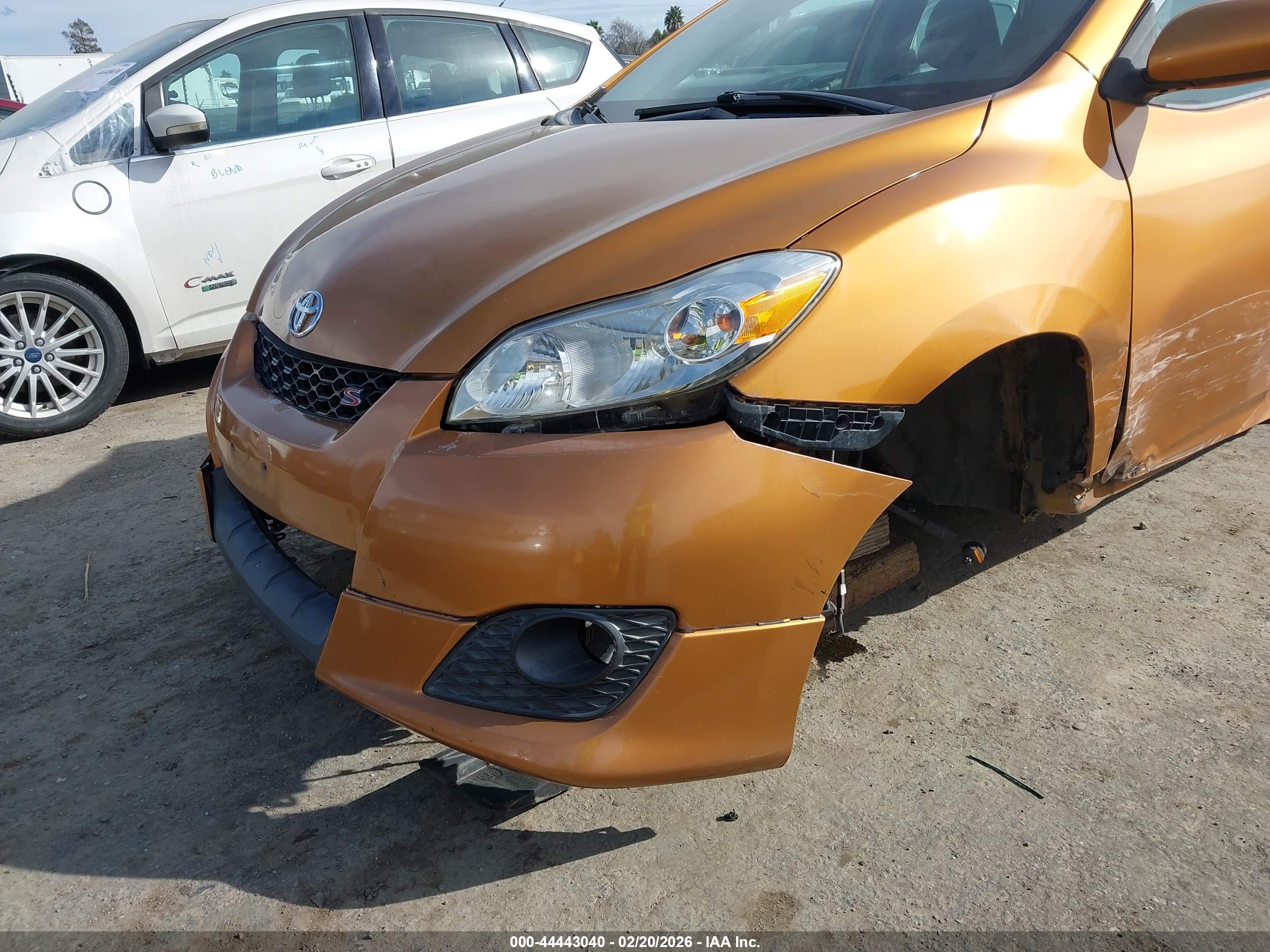 TOYOTA MATRIX image 6