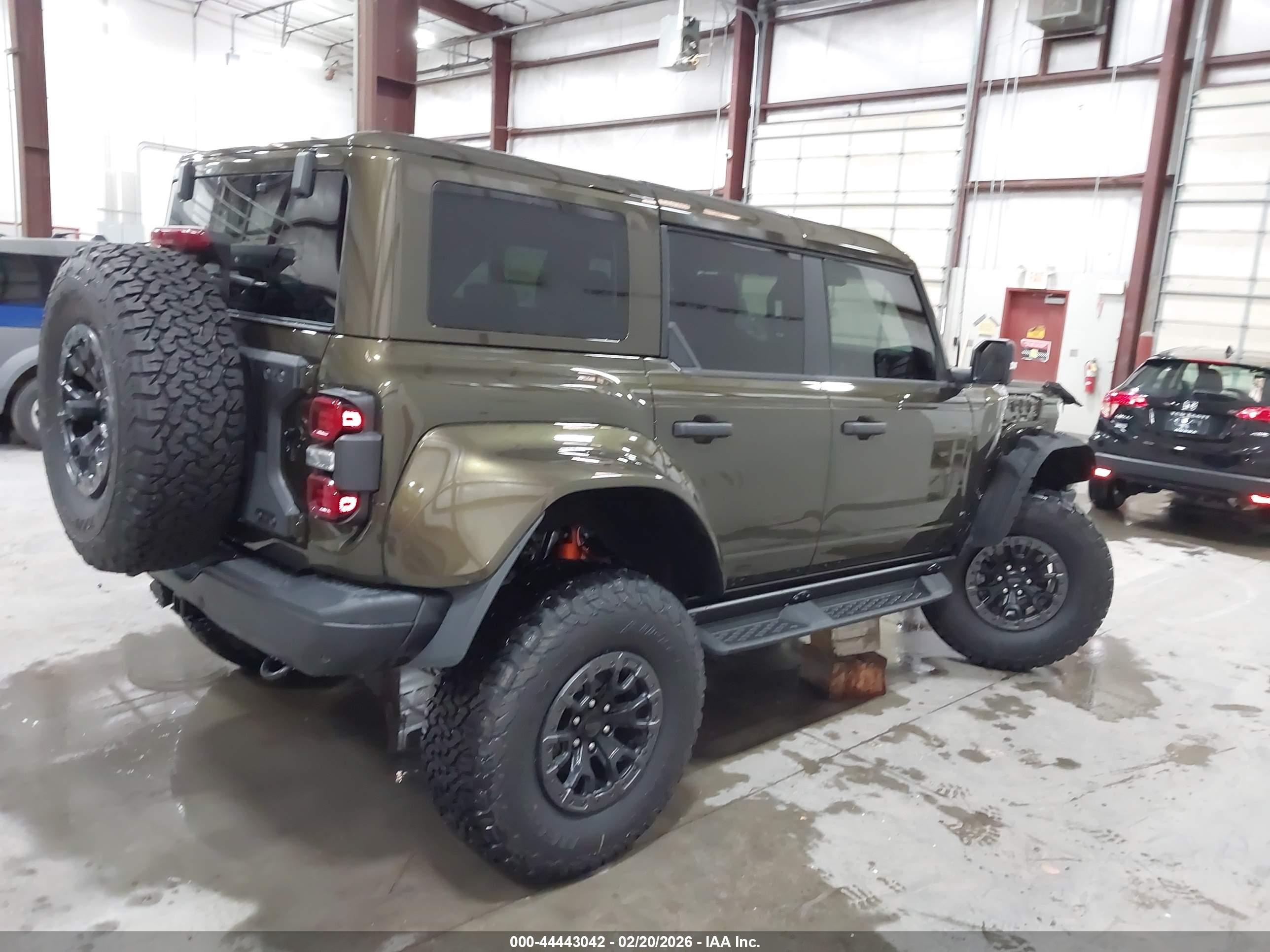 FORD BRONCO image 4