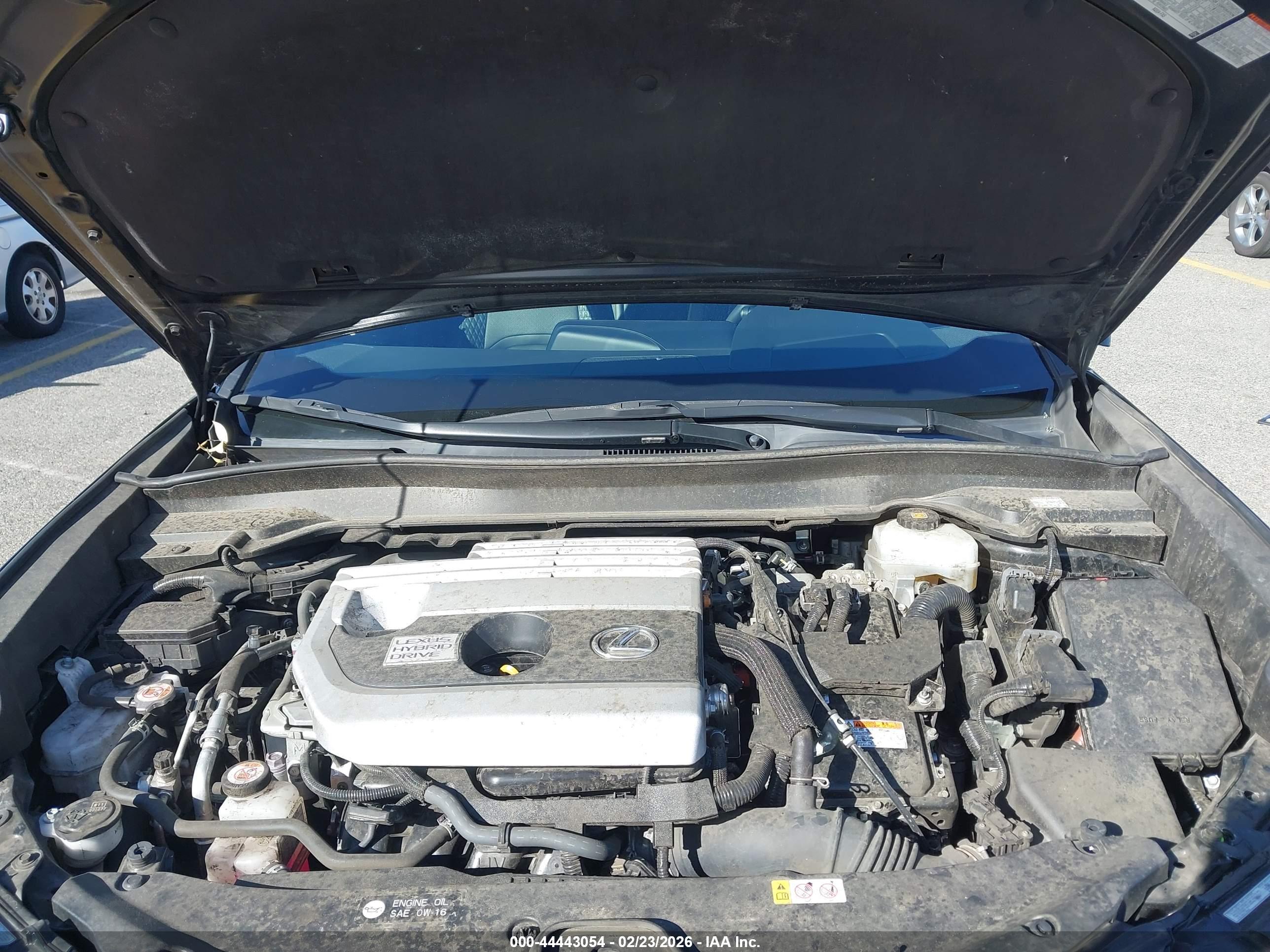LEXUS UX image 10