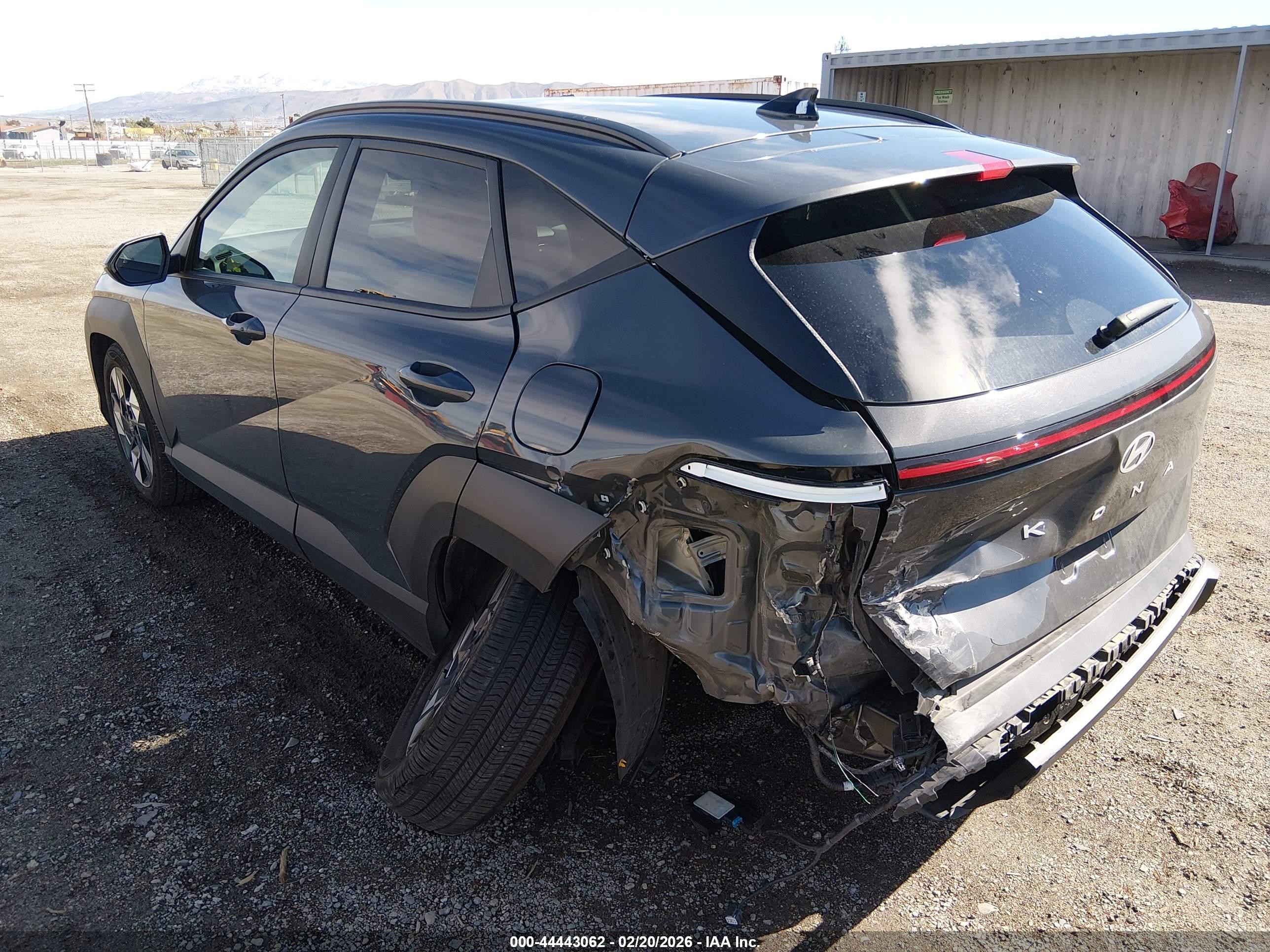 HYUNDAI KONA image 3