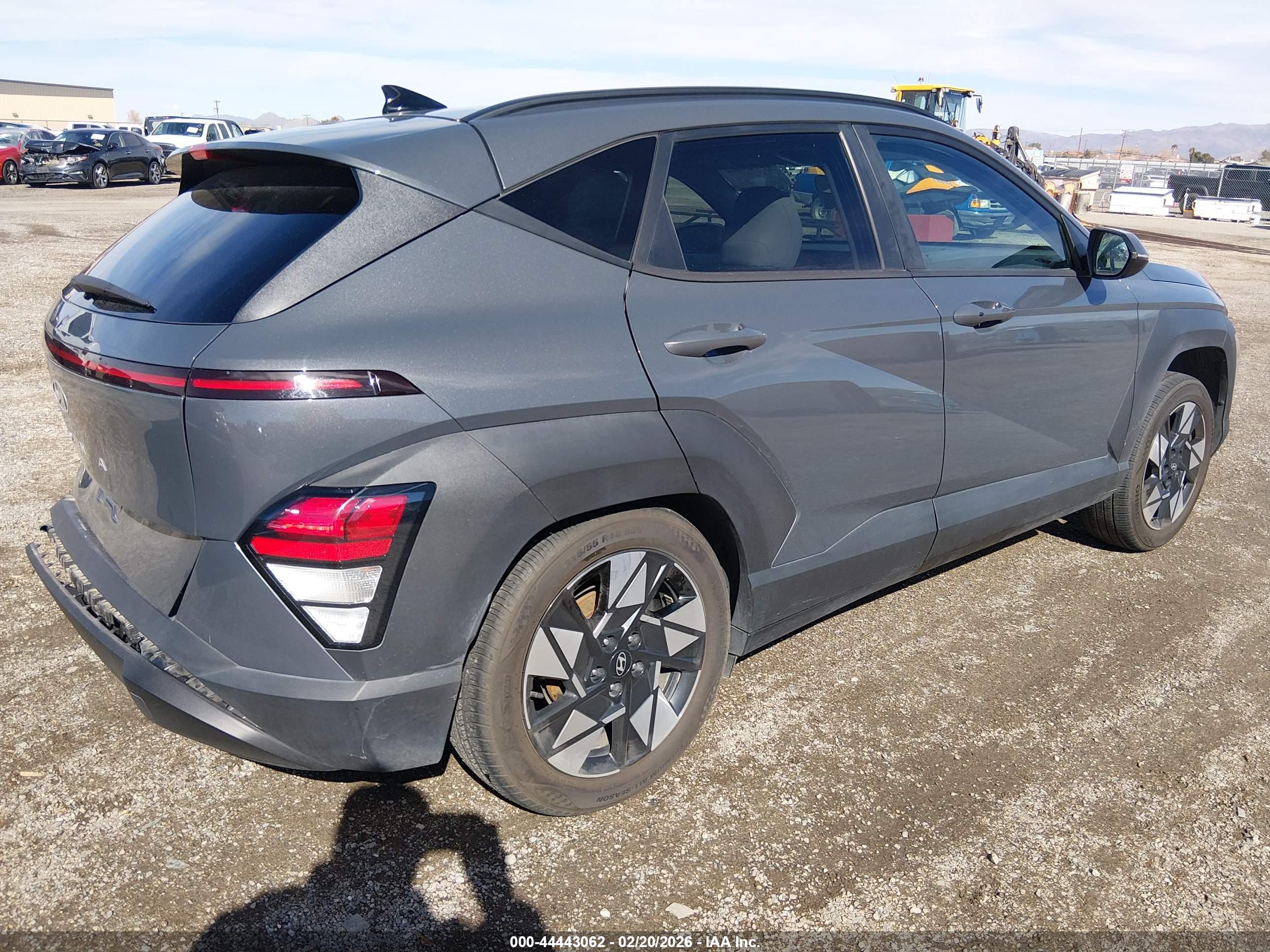 HYUNDAI KONA image 4
