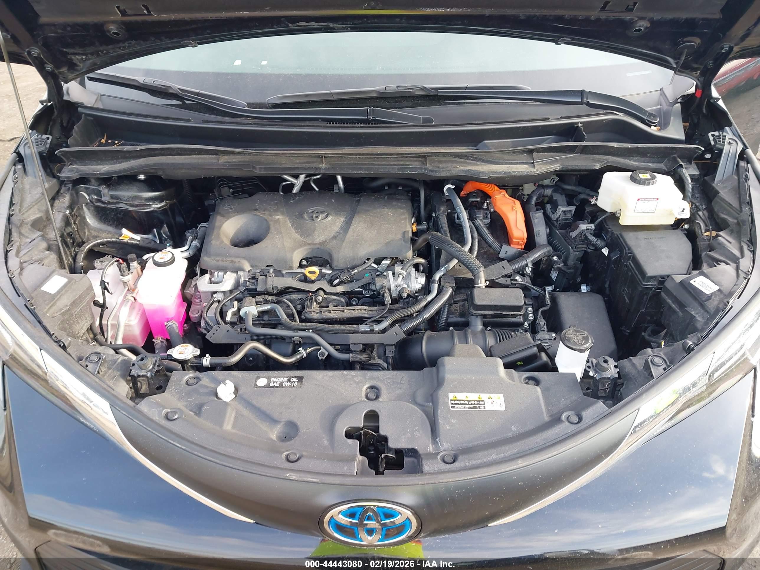TOYOTA SIENNA image 10