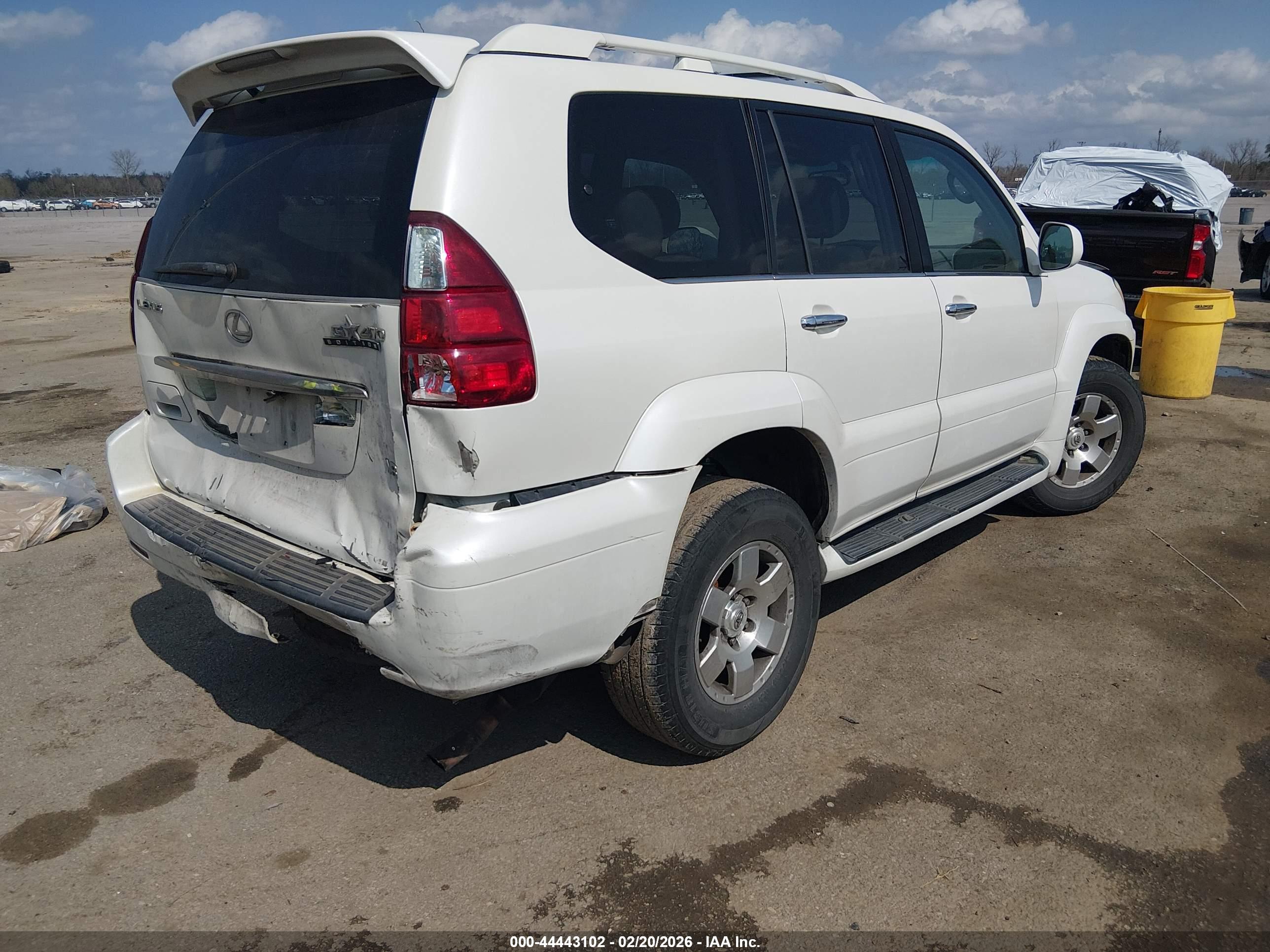 LEXUS GX image 4