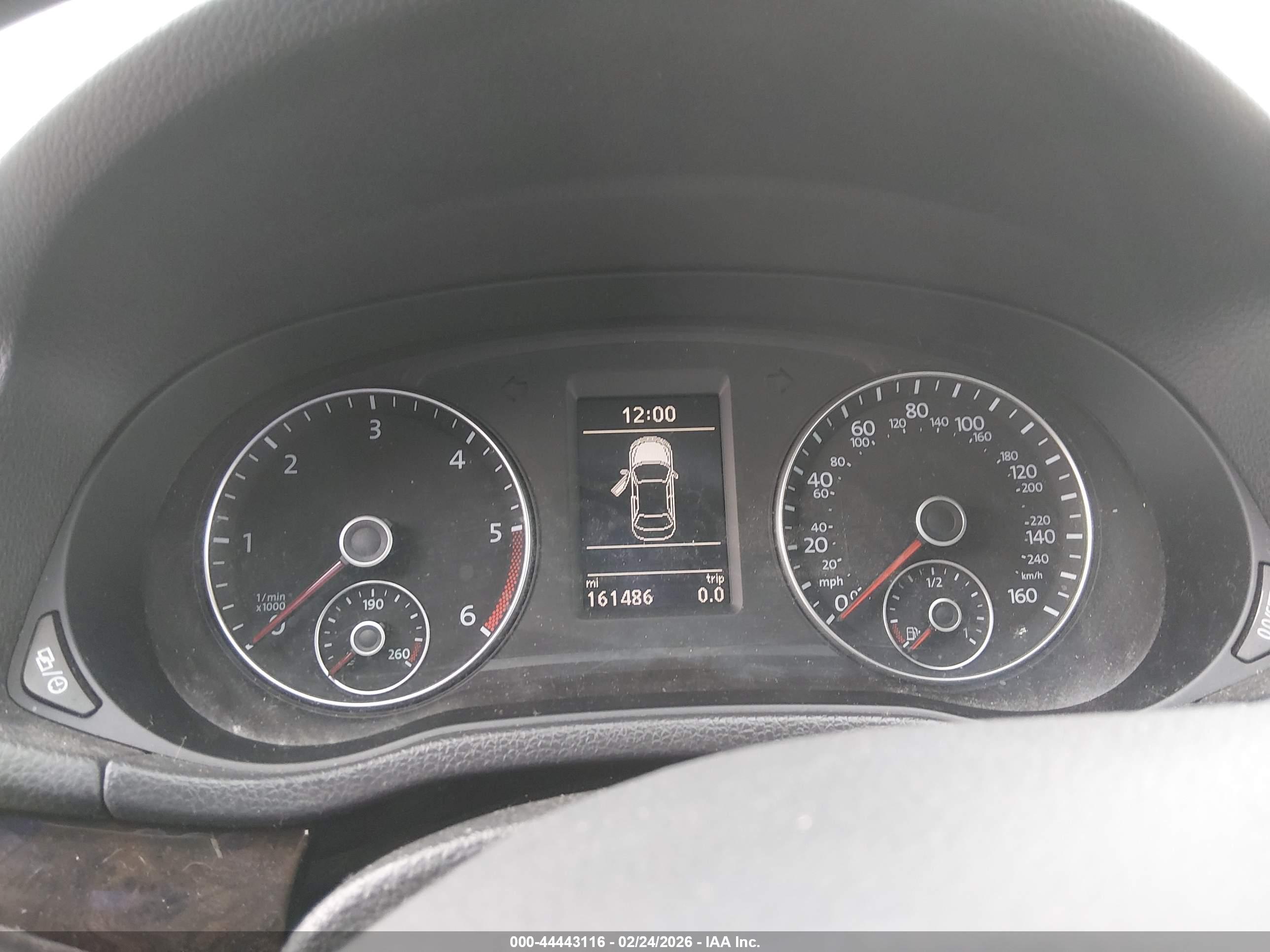 VOLKSWAGEN PASSAT image 7