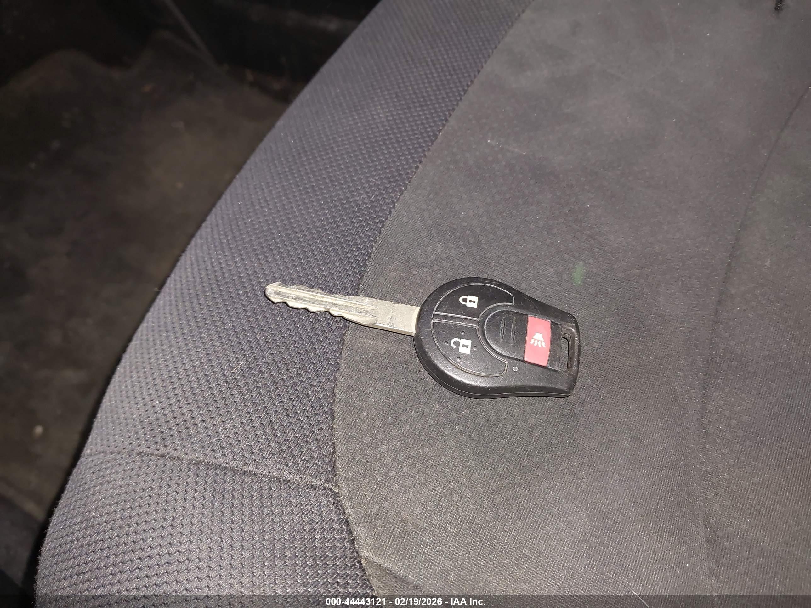 NISSAN ROGUE image 11