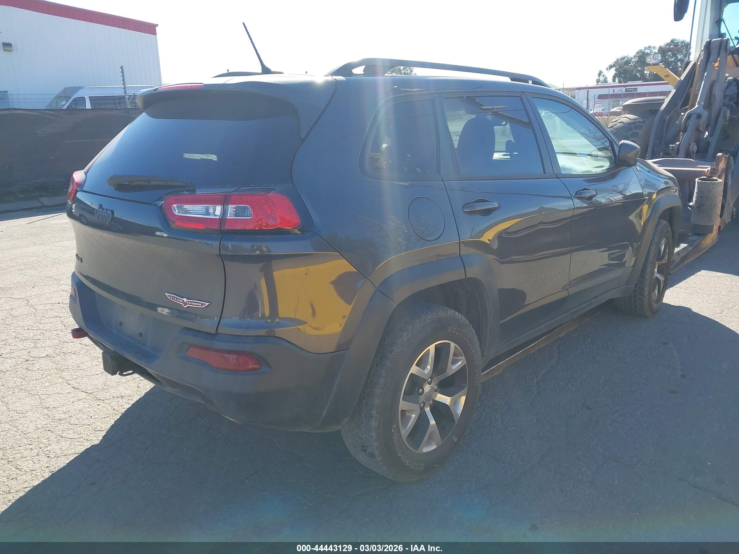 JEEP CHEROKEE image 4