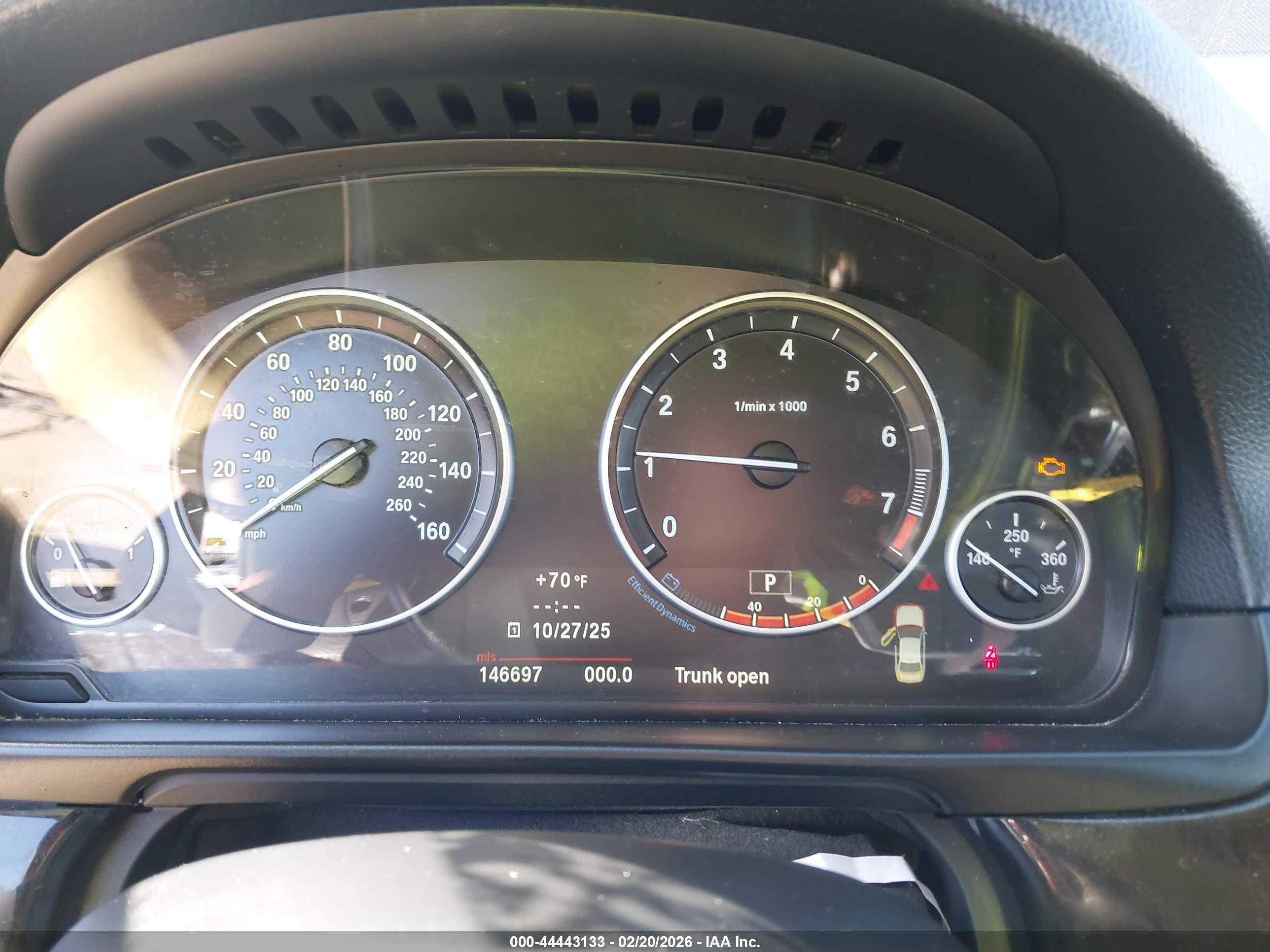 BMW 528I image 7