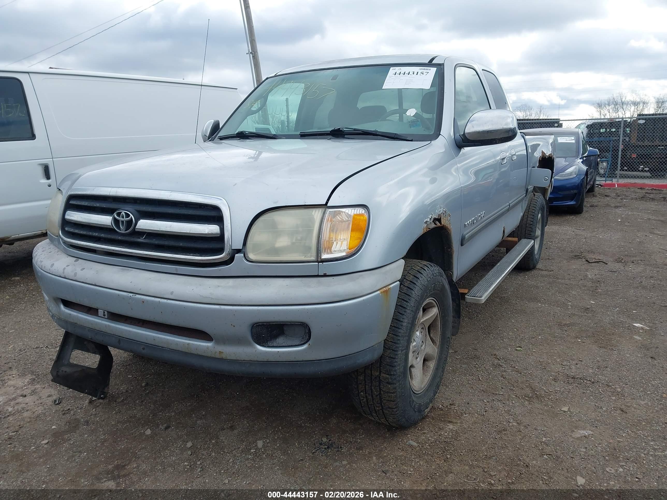 TOYOTA TUNDRA image 2