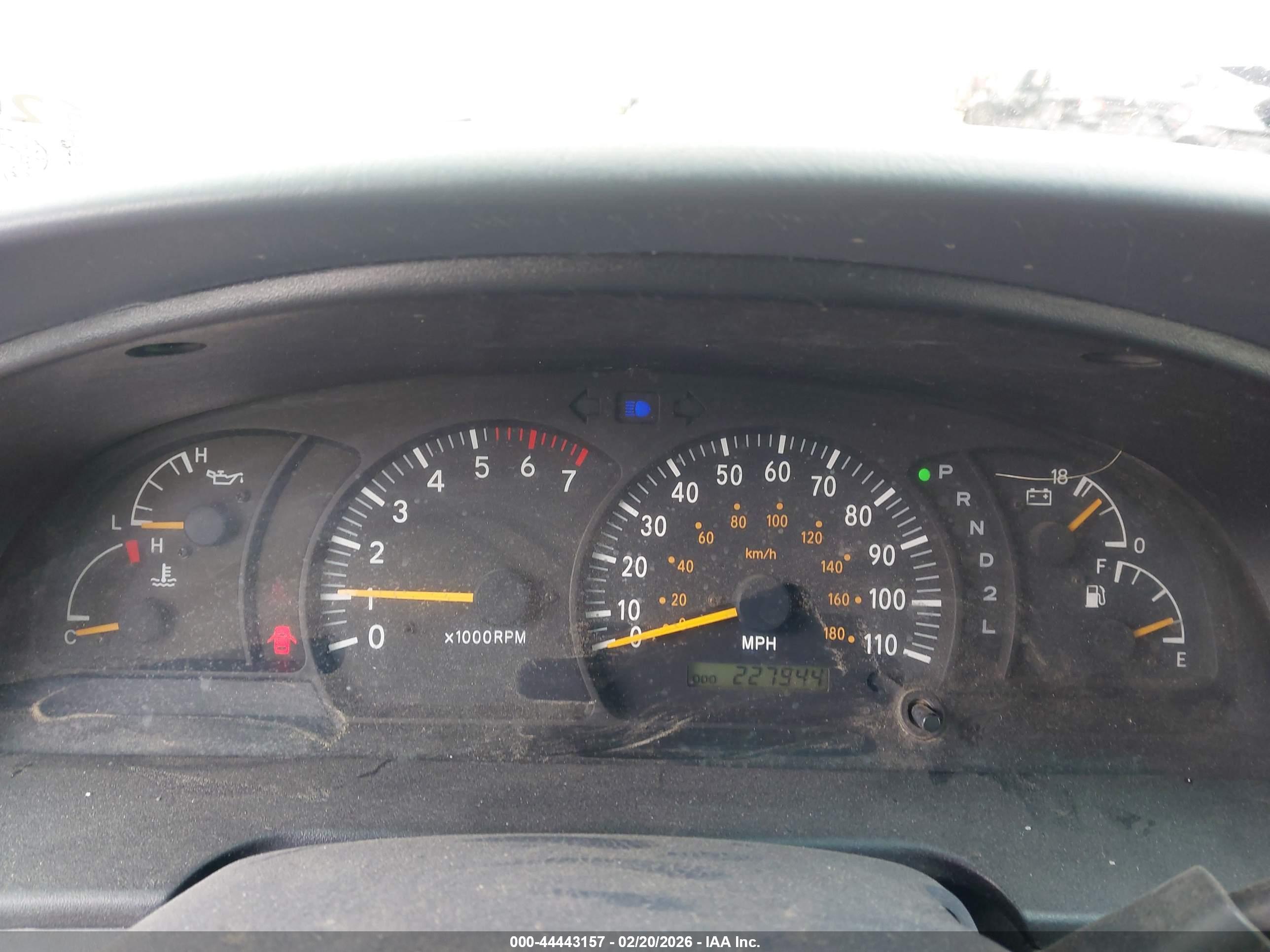 TOYOTA TUNDRA image 7