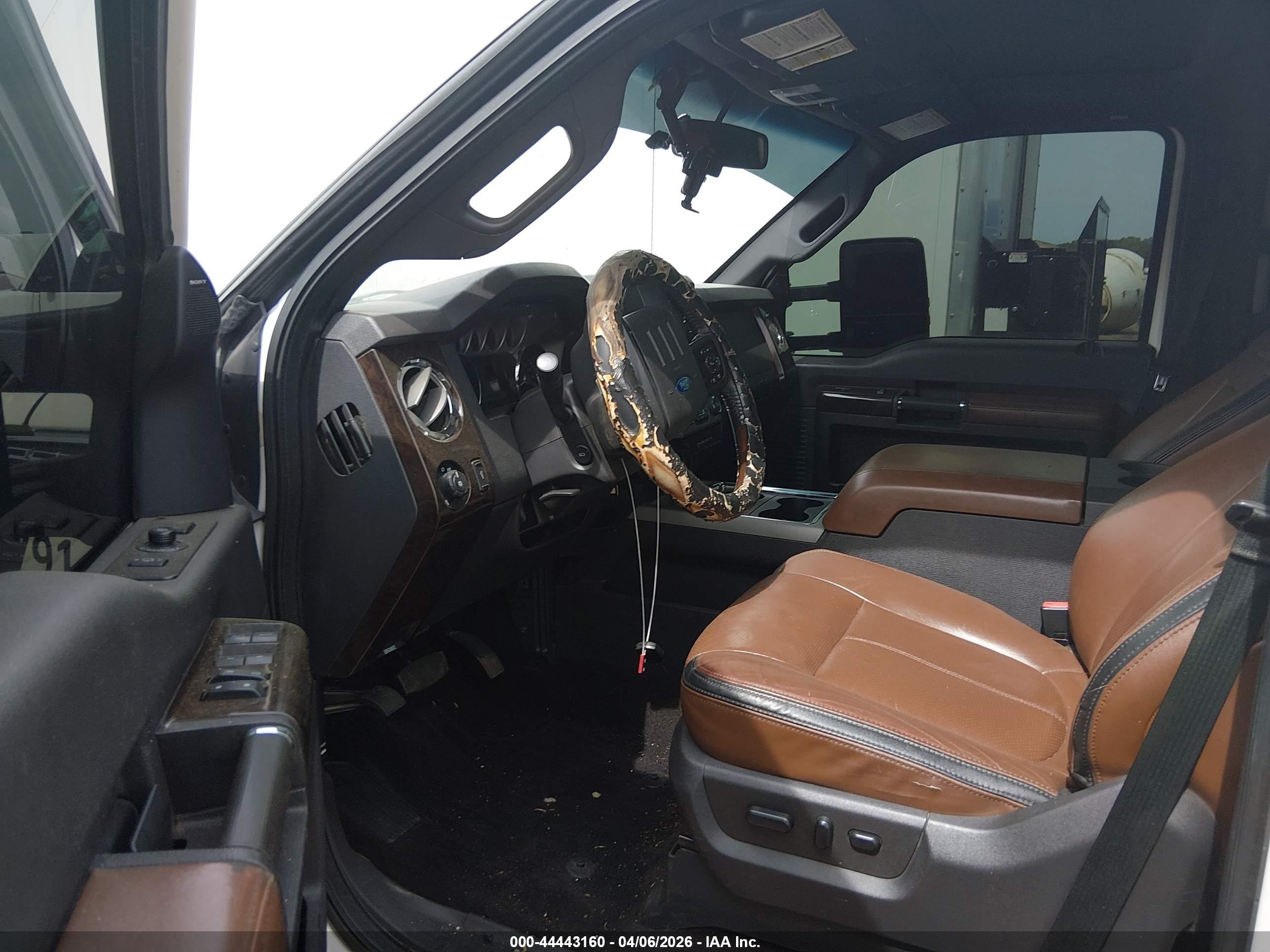FORD F-350 image 8