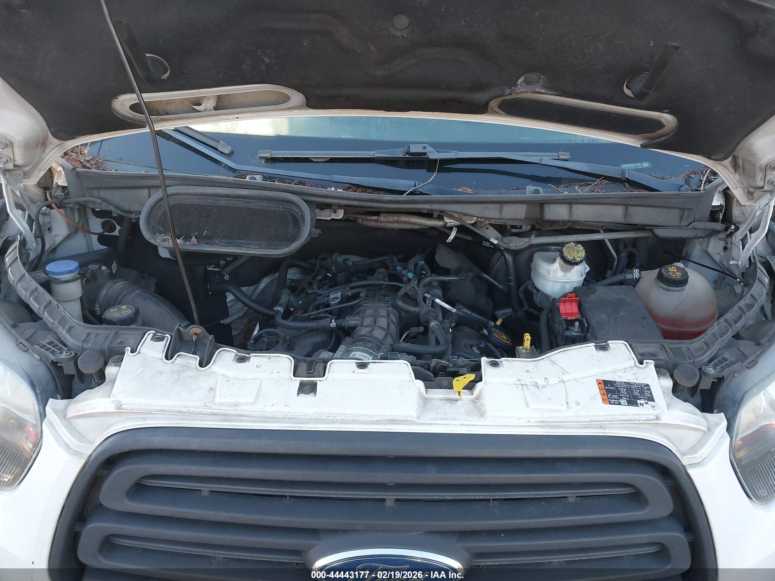 FORD TRANSIT-350 image 10
