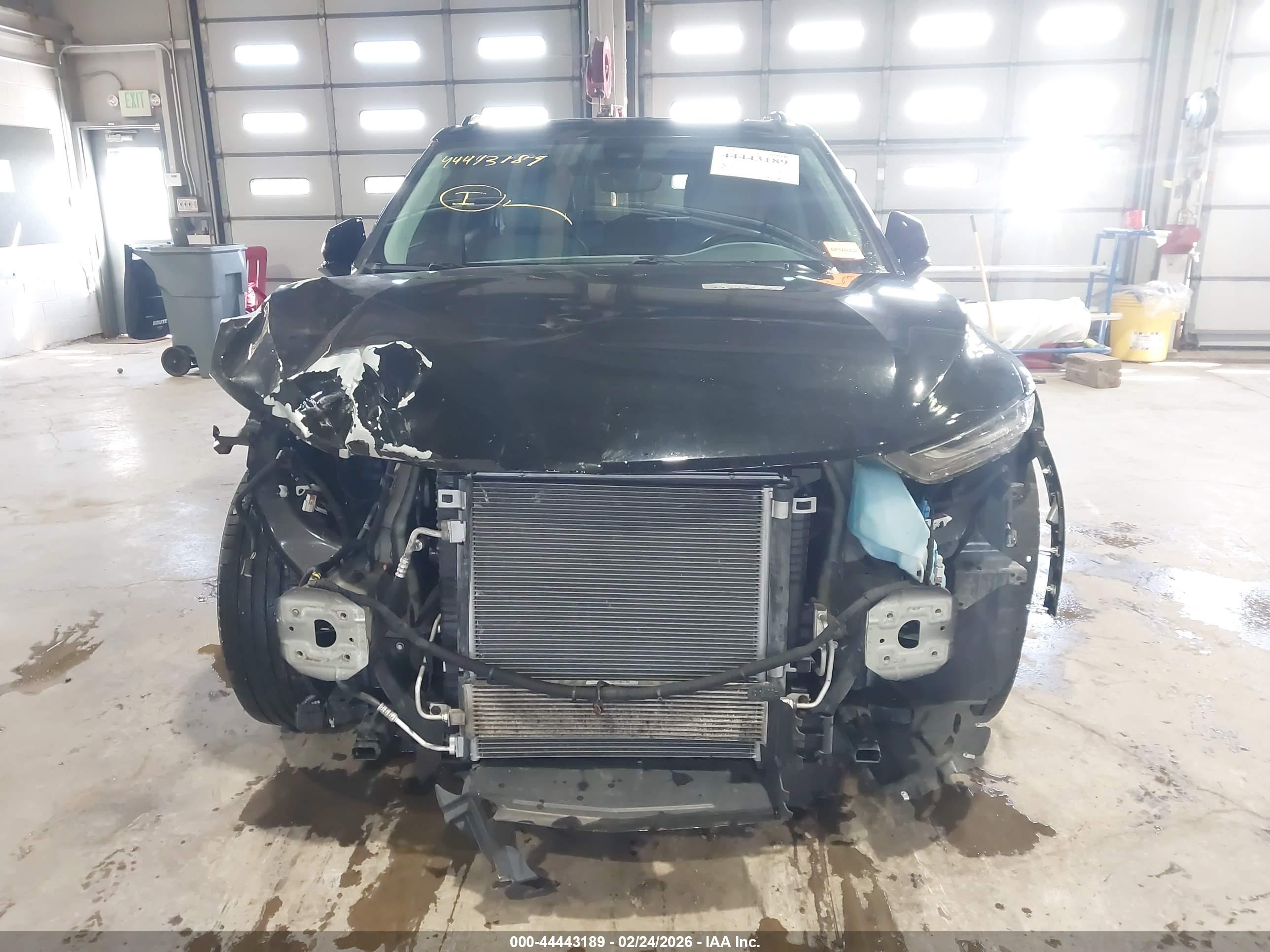 CHEVROLET BLAZER image 6