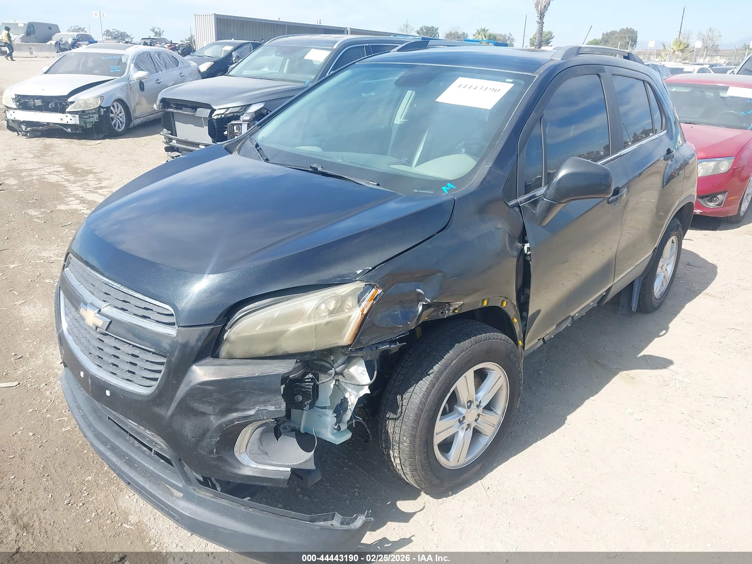 CHEVROLET TRAX image 2