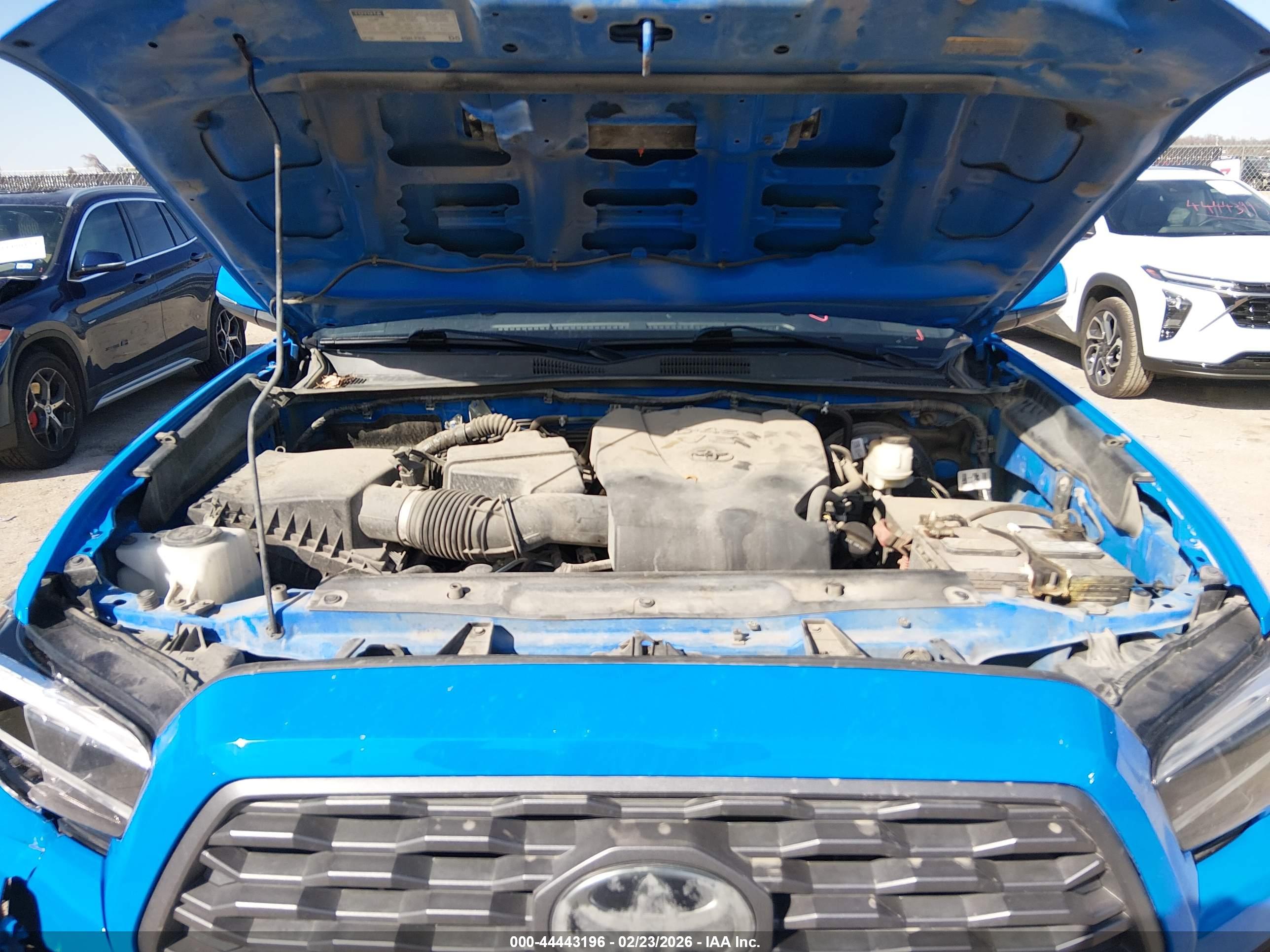 TOYOTA TACOMA image 10