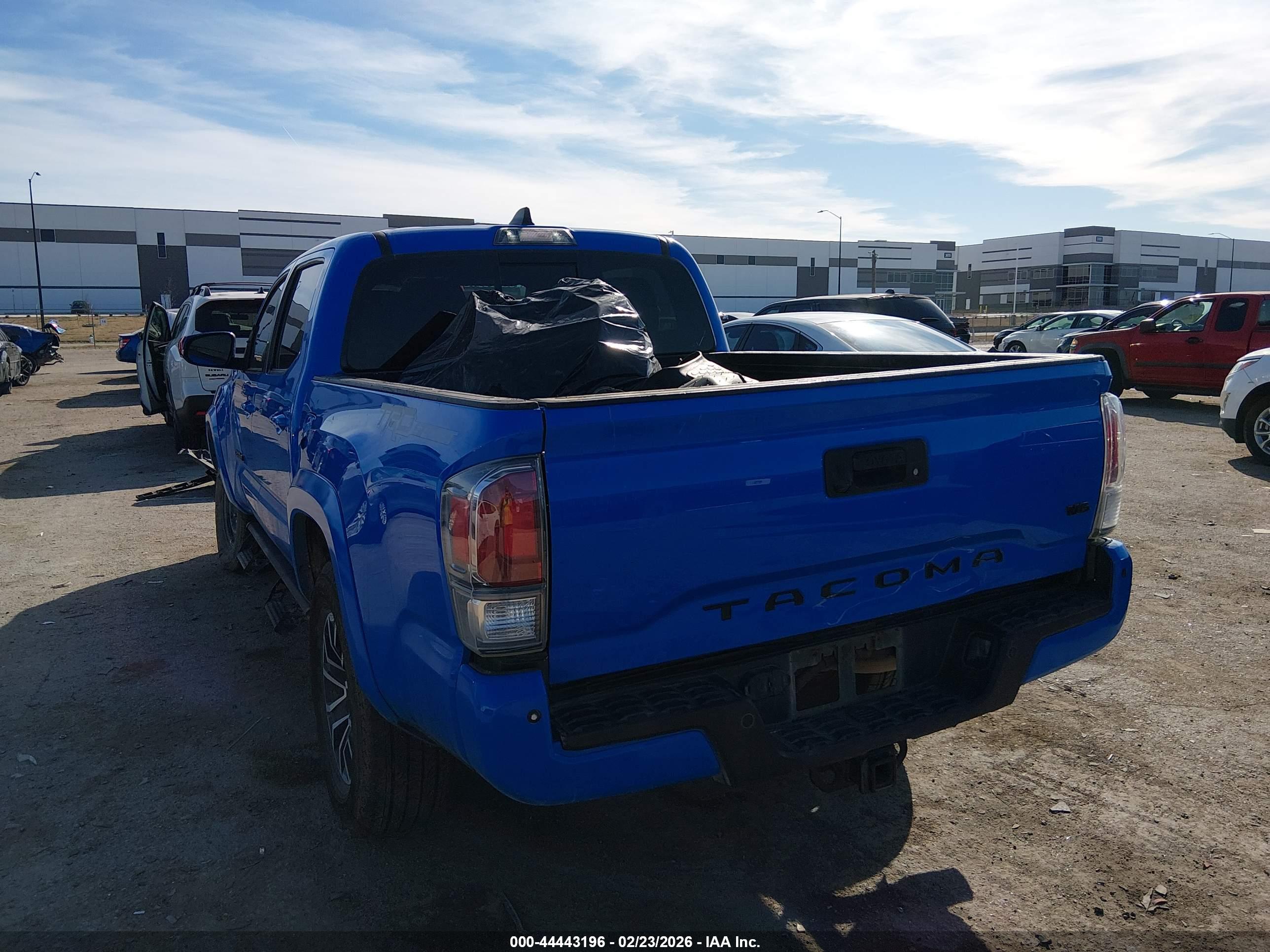 TOYOTA TACOMA image 3
