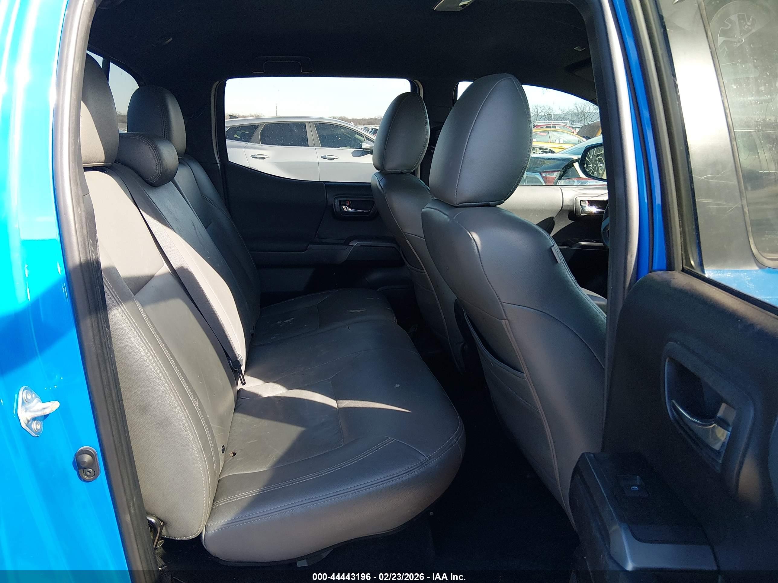TOYOTA TACOMA image 8