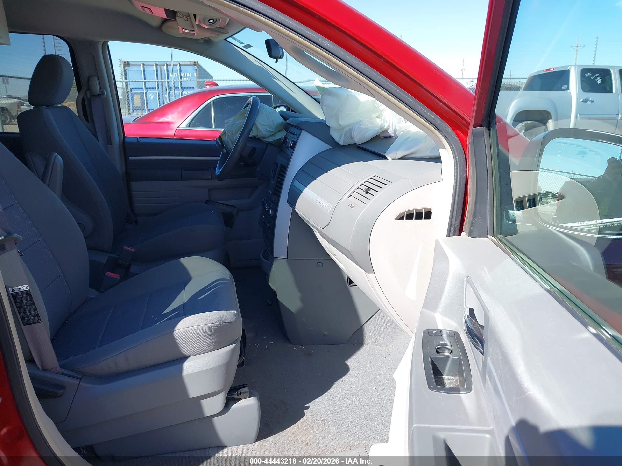 DODGE GRAND image 5