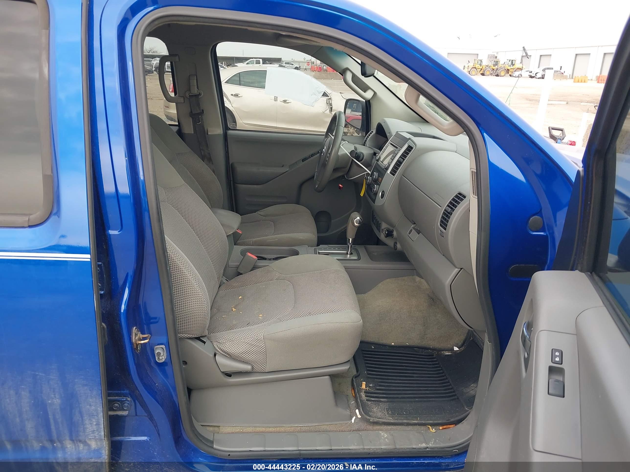 NISSAN FRONTIER image 5