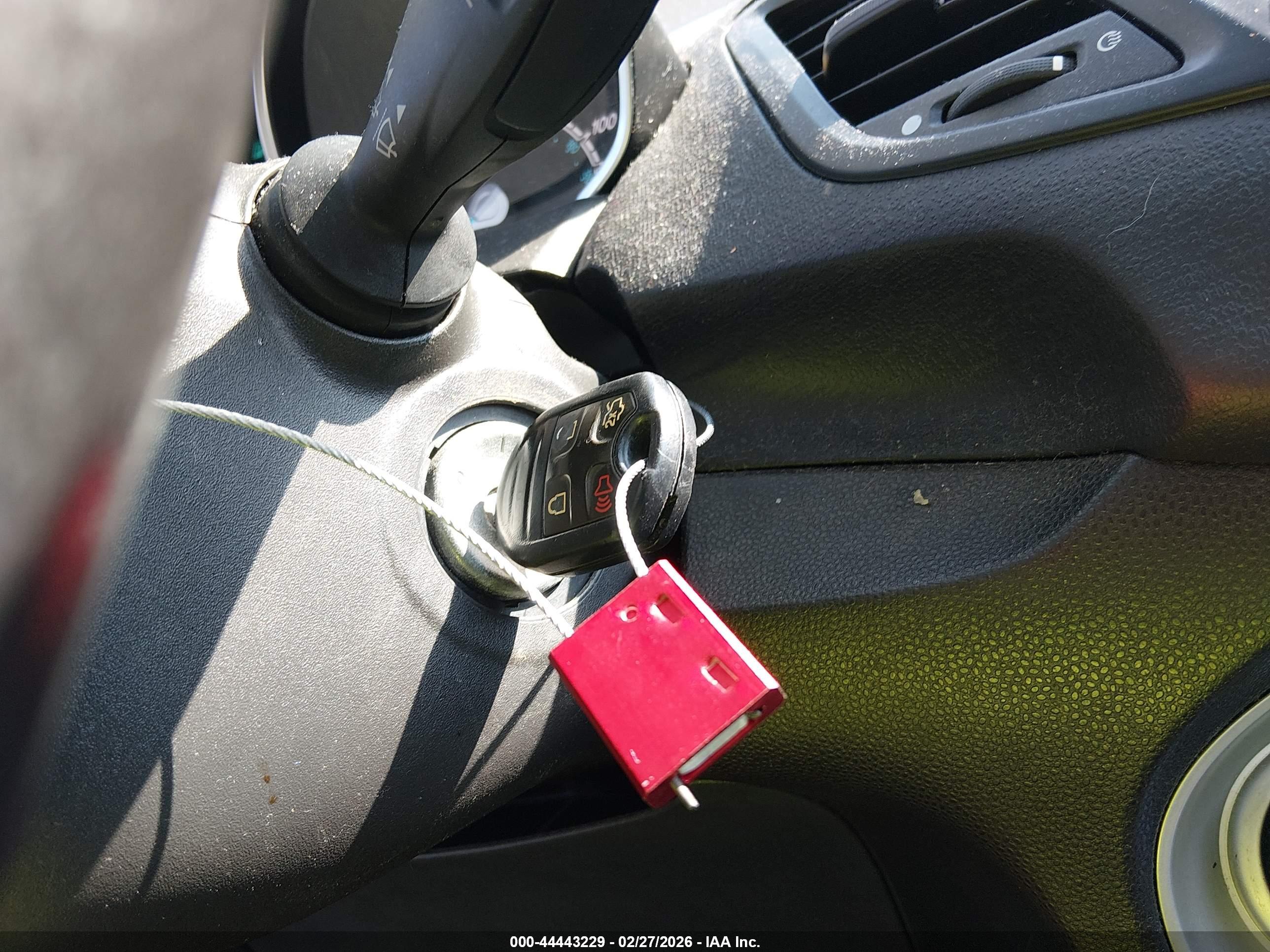 FORD FIESTA image 11