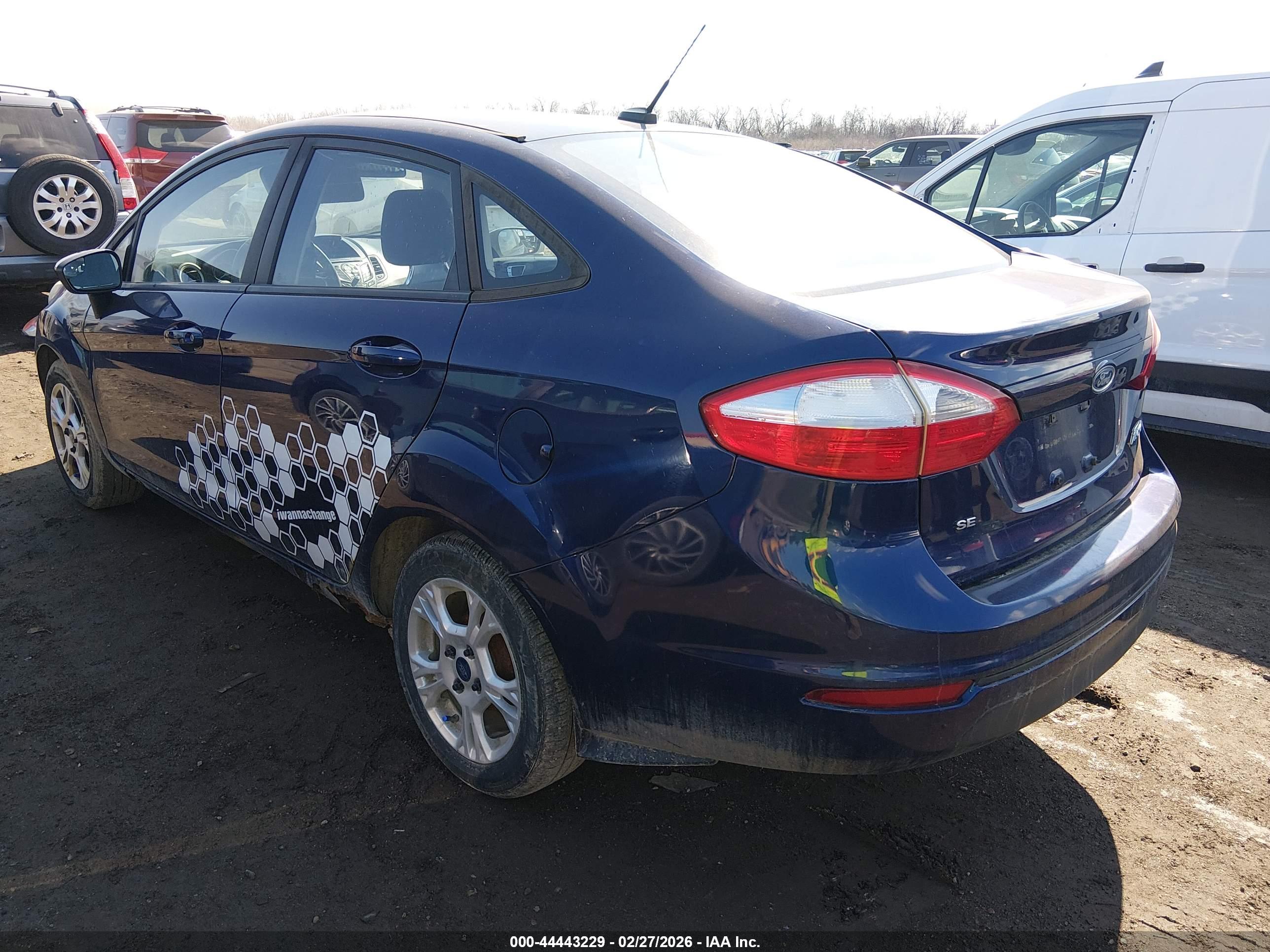 FORD FIESTA image 3