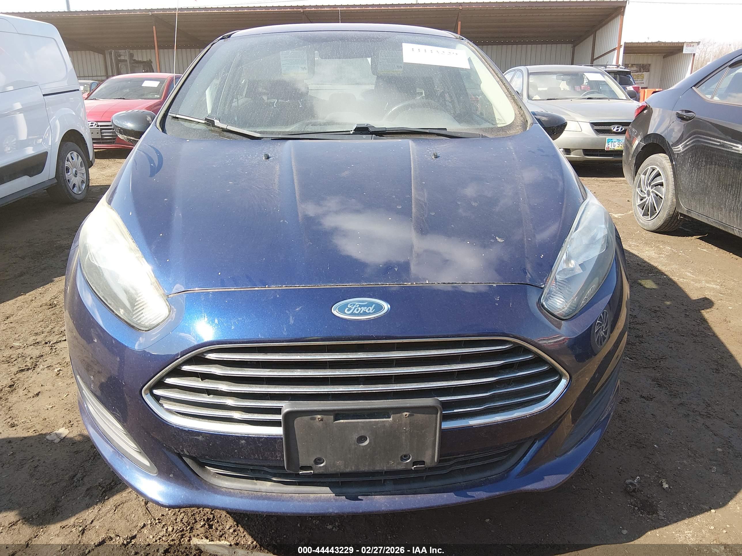 FORD FIESTA image 6
