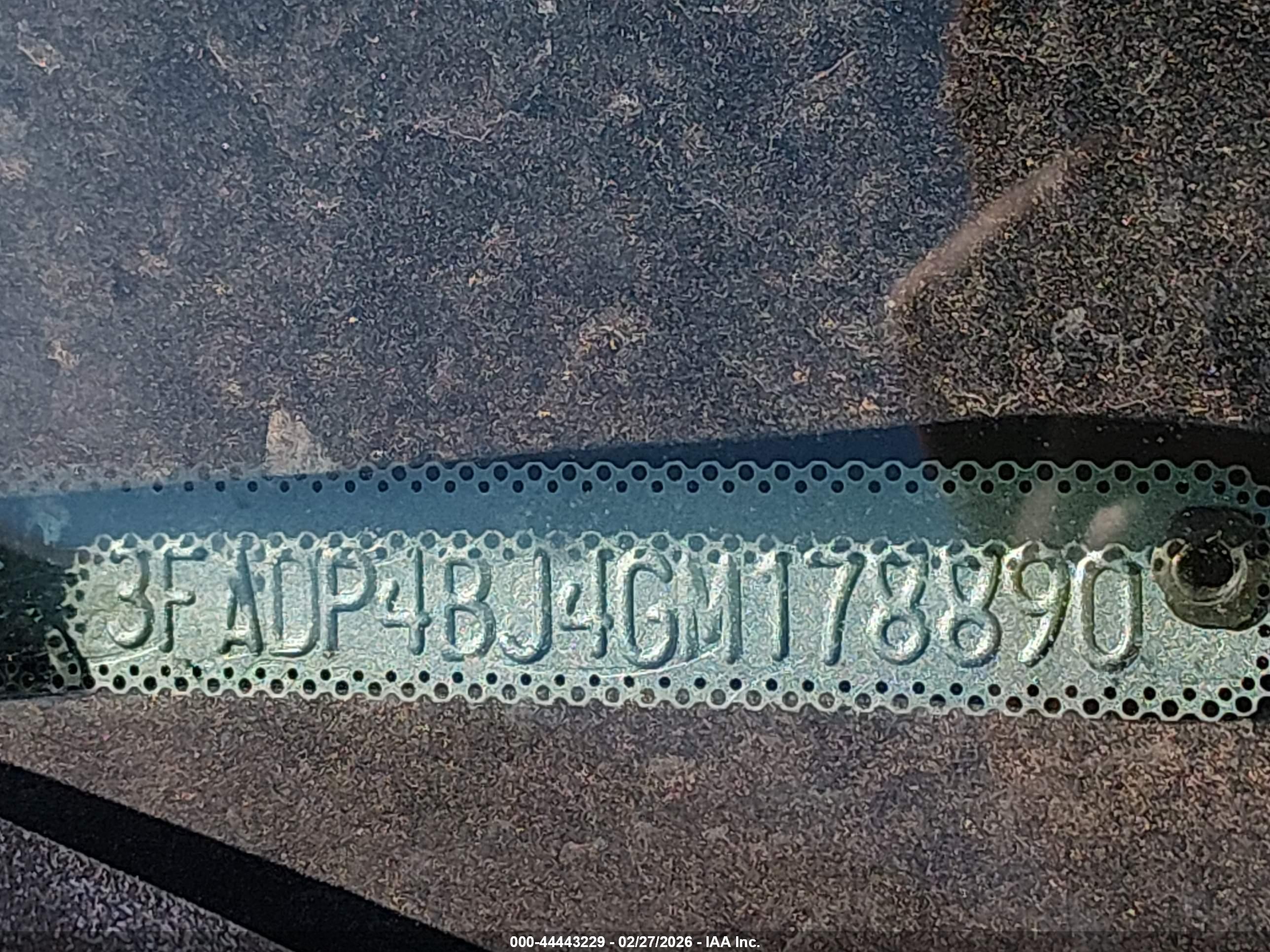FORD FIESTA image 9