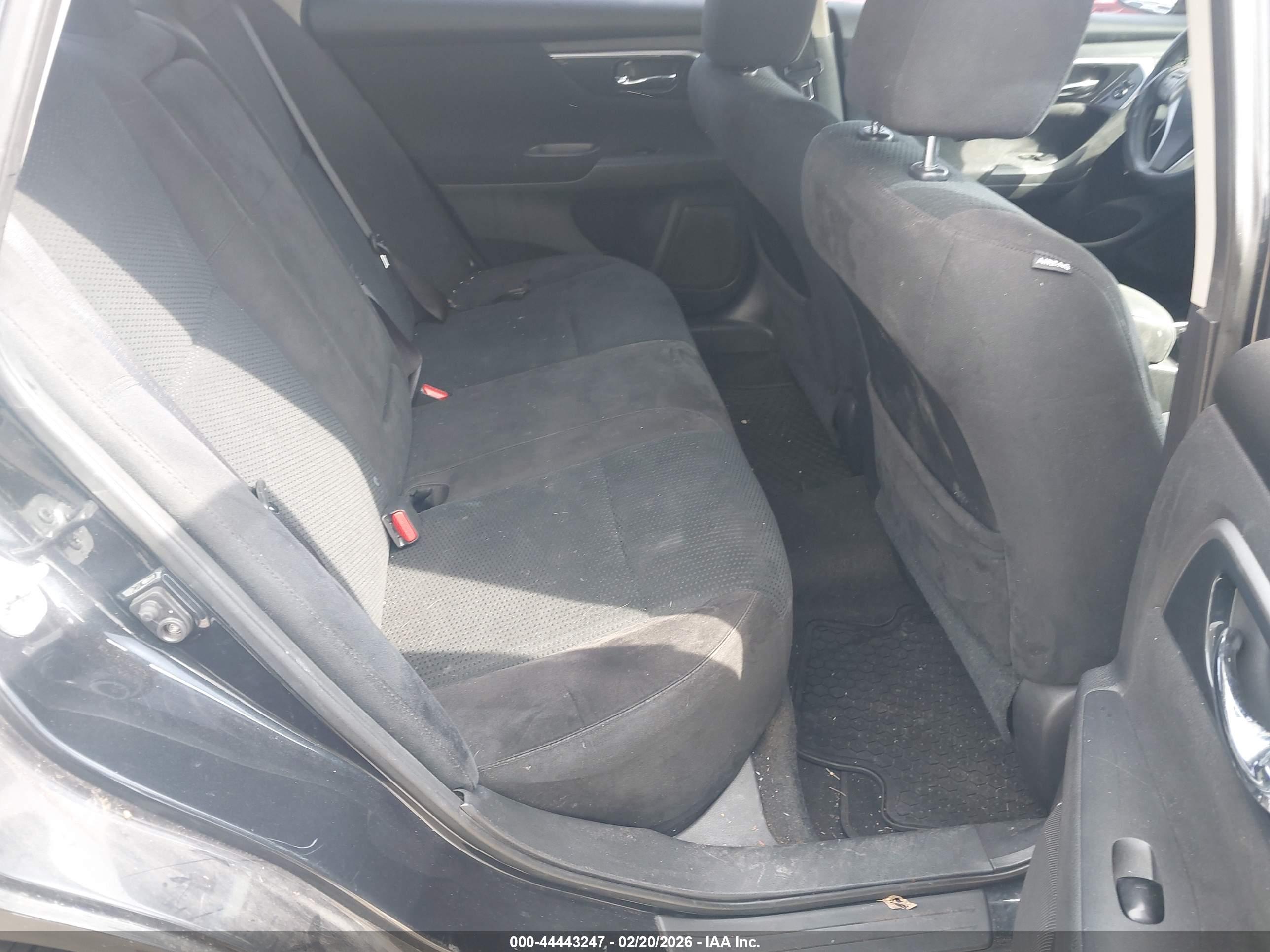 NISSAN ALTIMA image 8