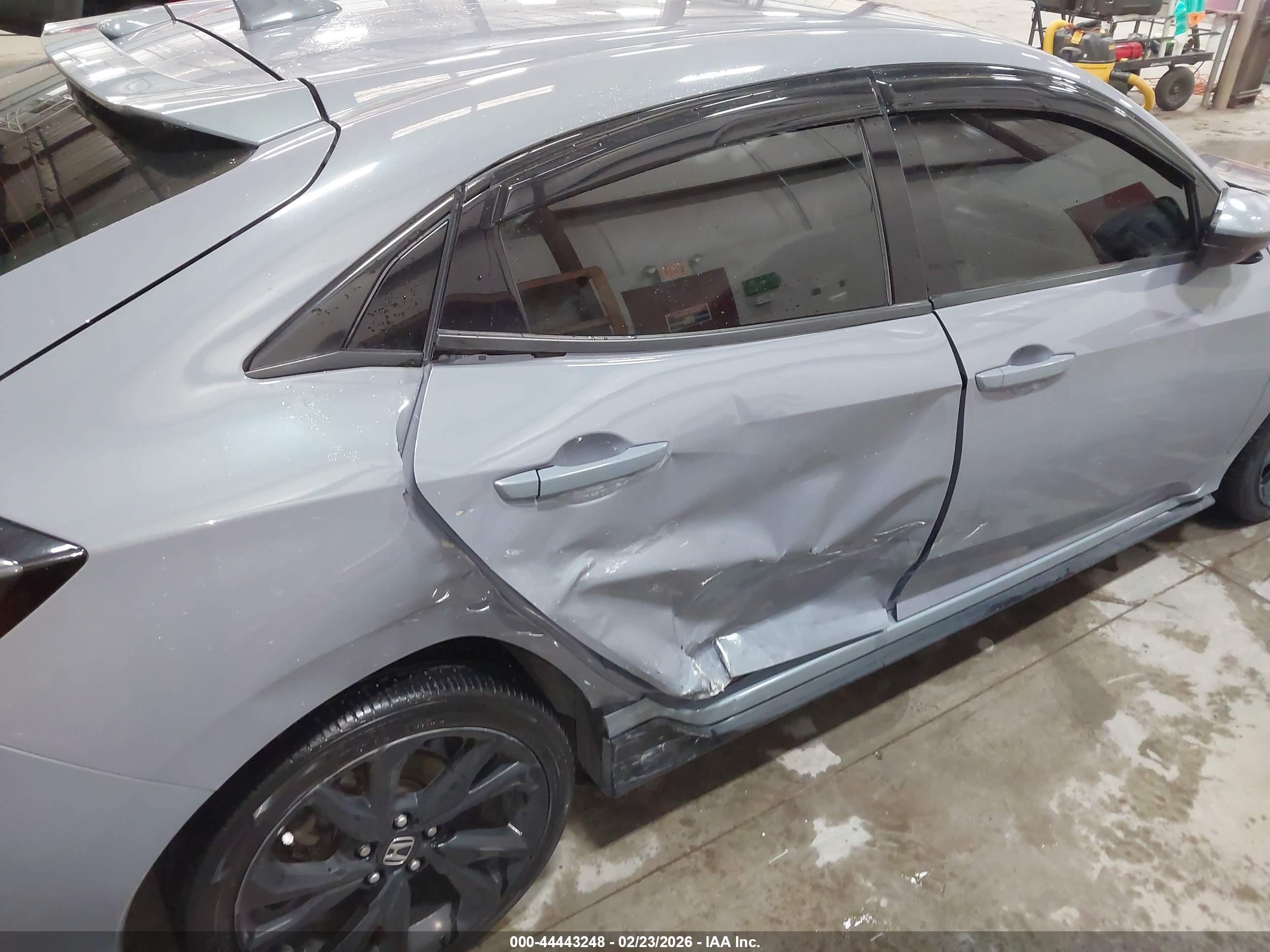HONDA CIVIC image 6