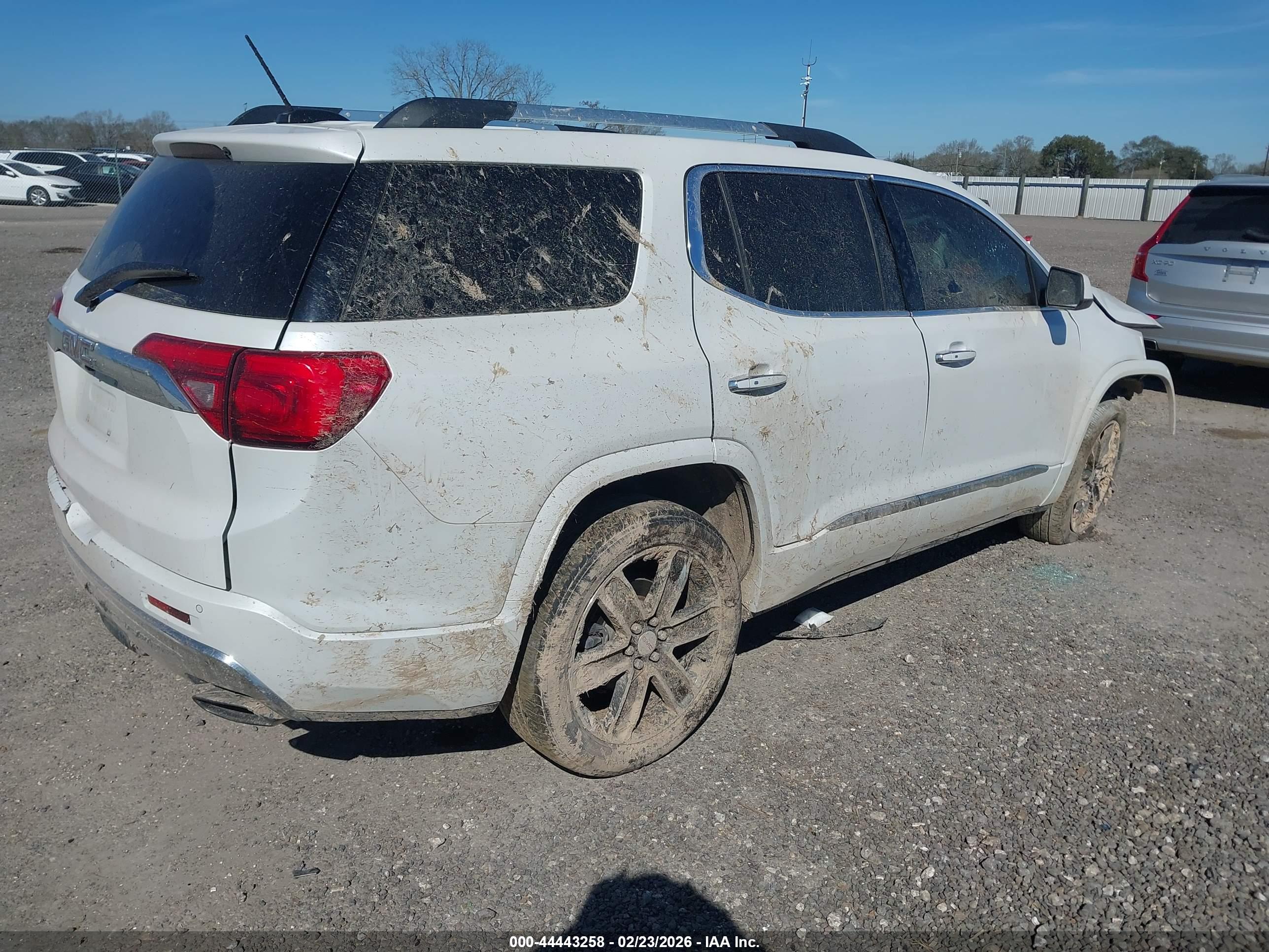 GMC ACADIA image 4