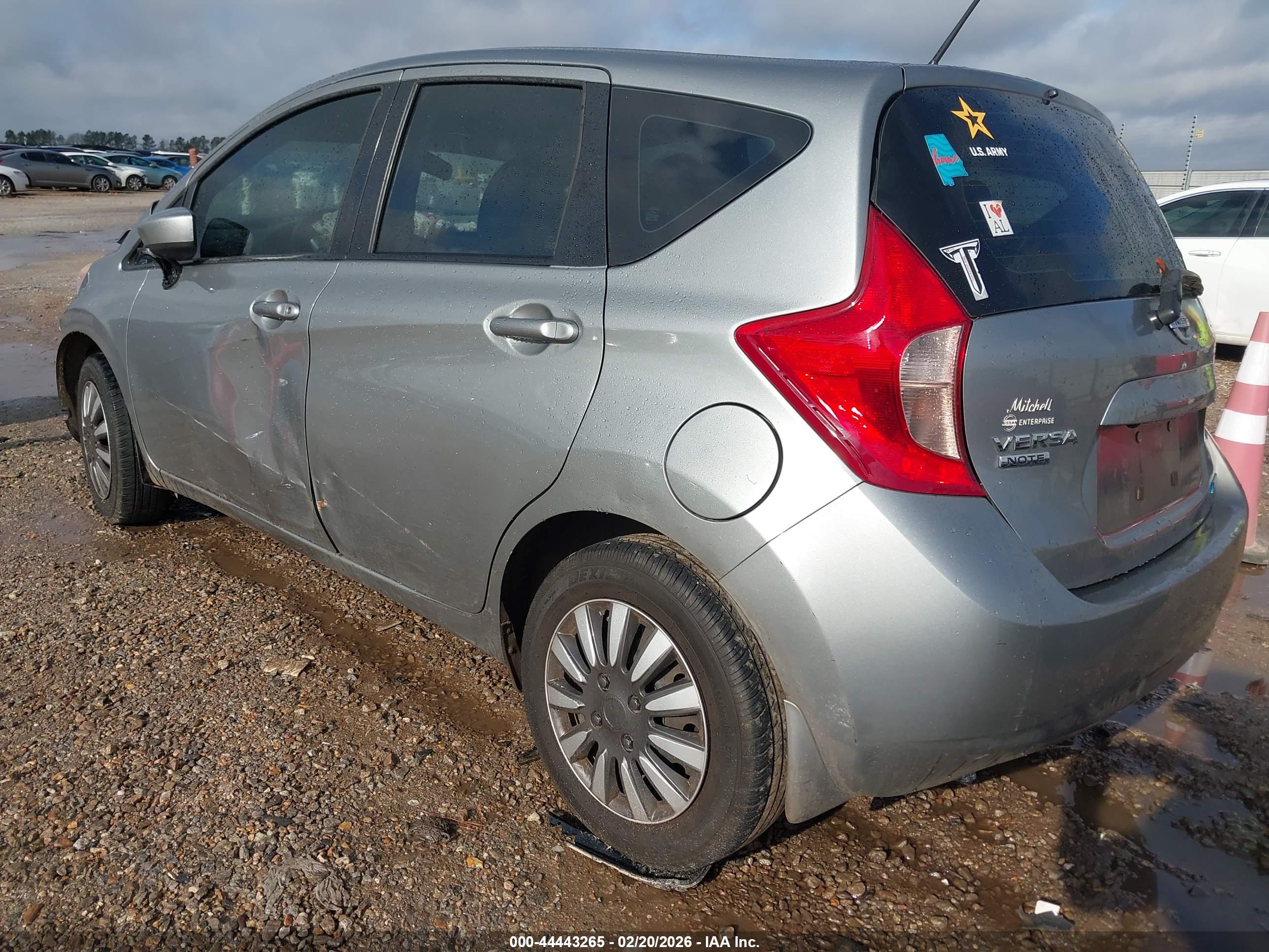 NISSAN VERSA image 3