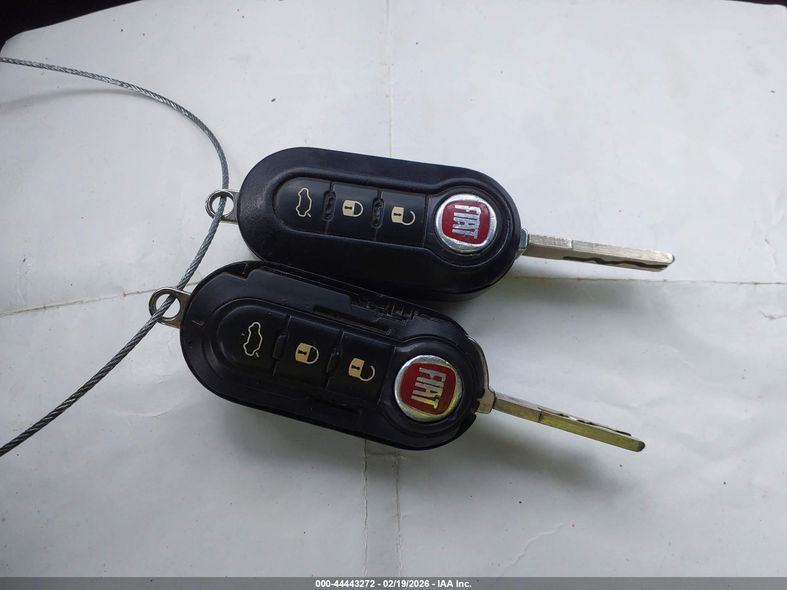 FIAT 500L image 11