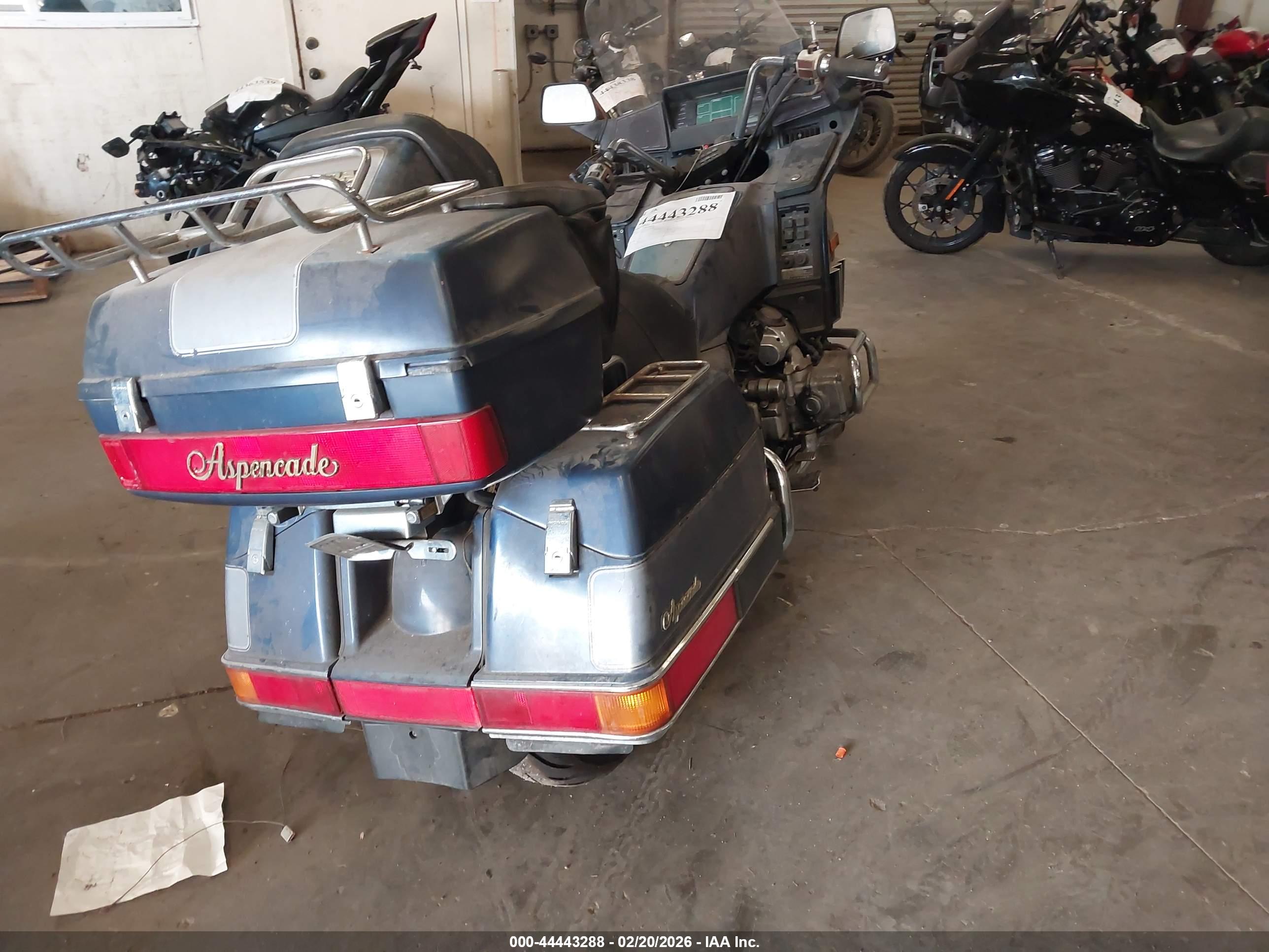 HONDA GL1200 image 4