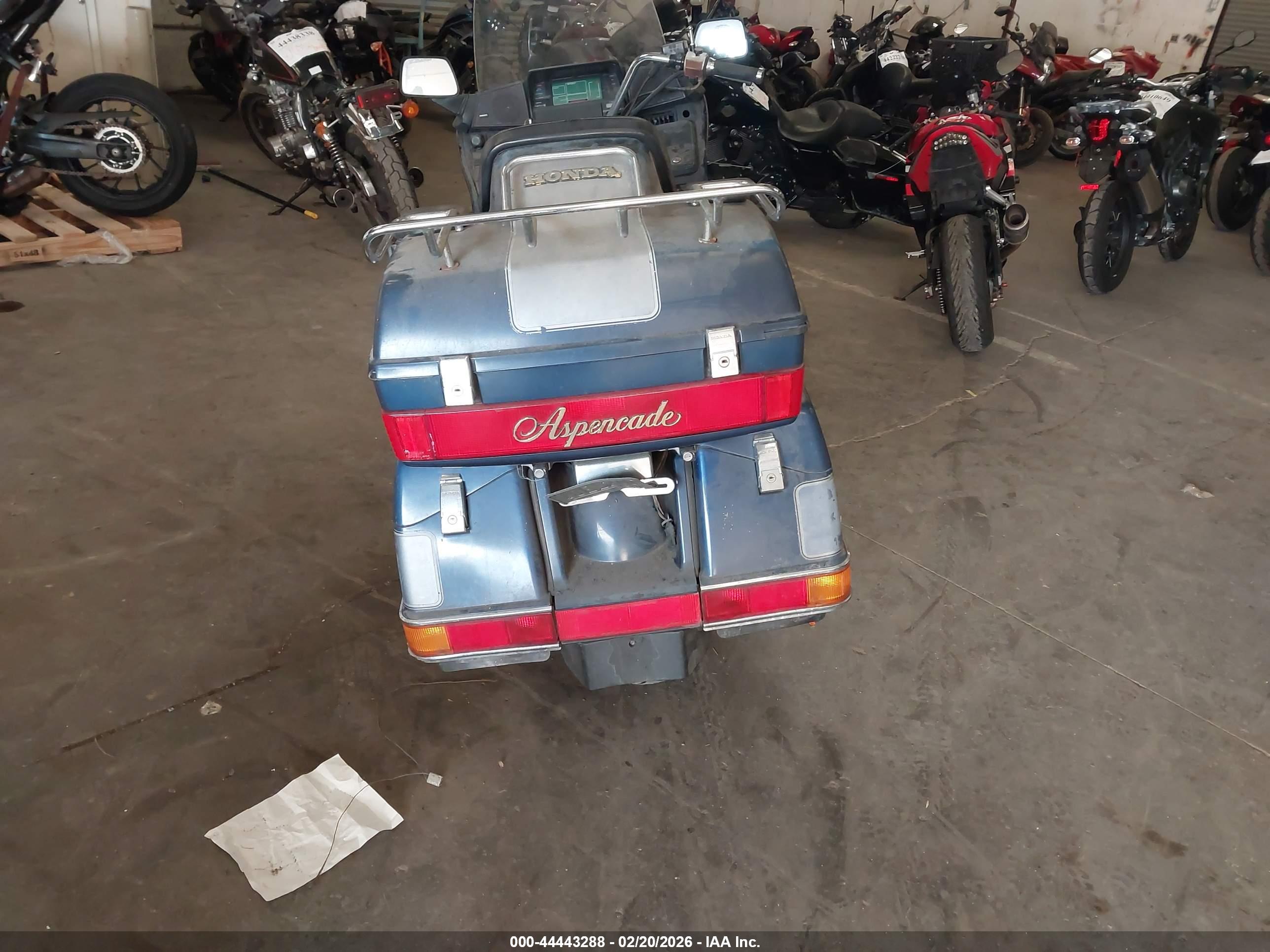 HONDA GL1200 image 6