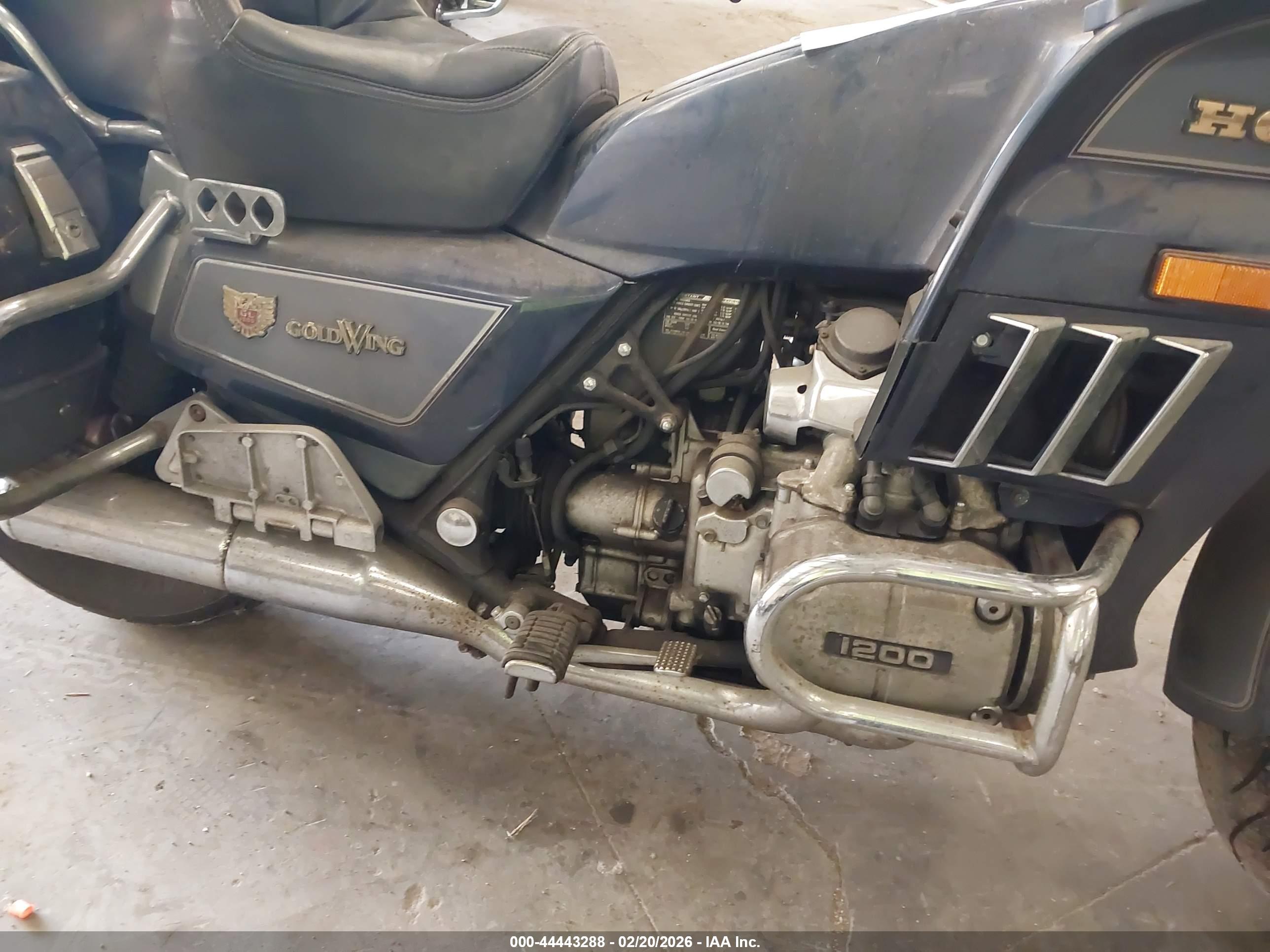 HONDA GL1200 image 8