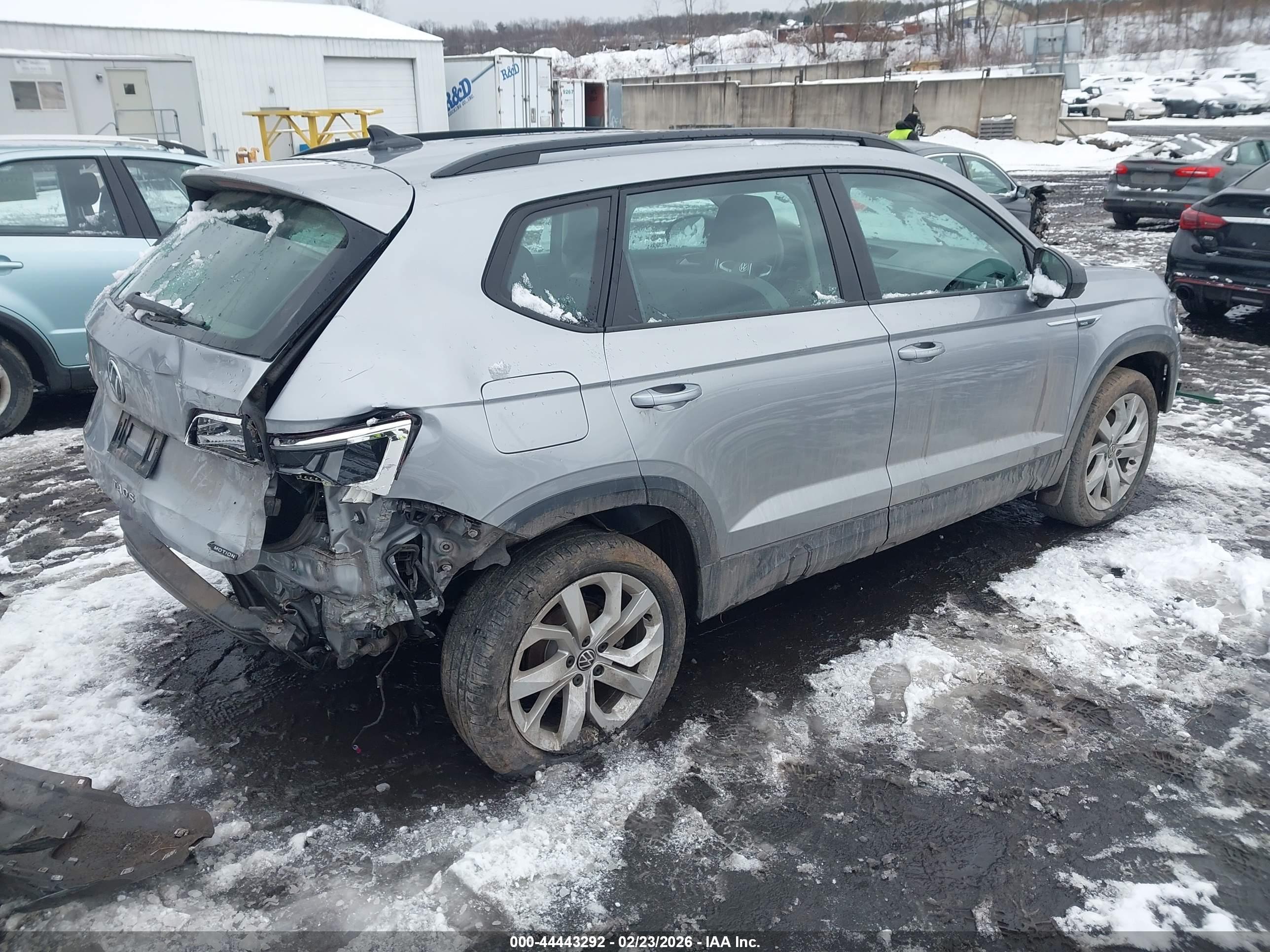 VOLKSWAGEN TAOS image 4