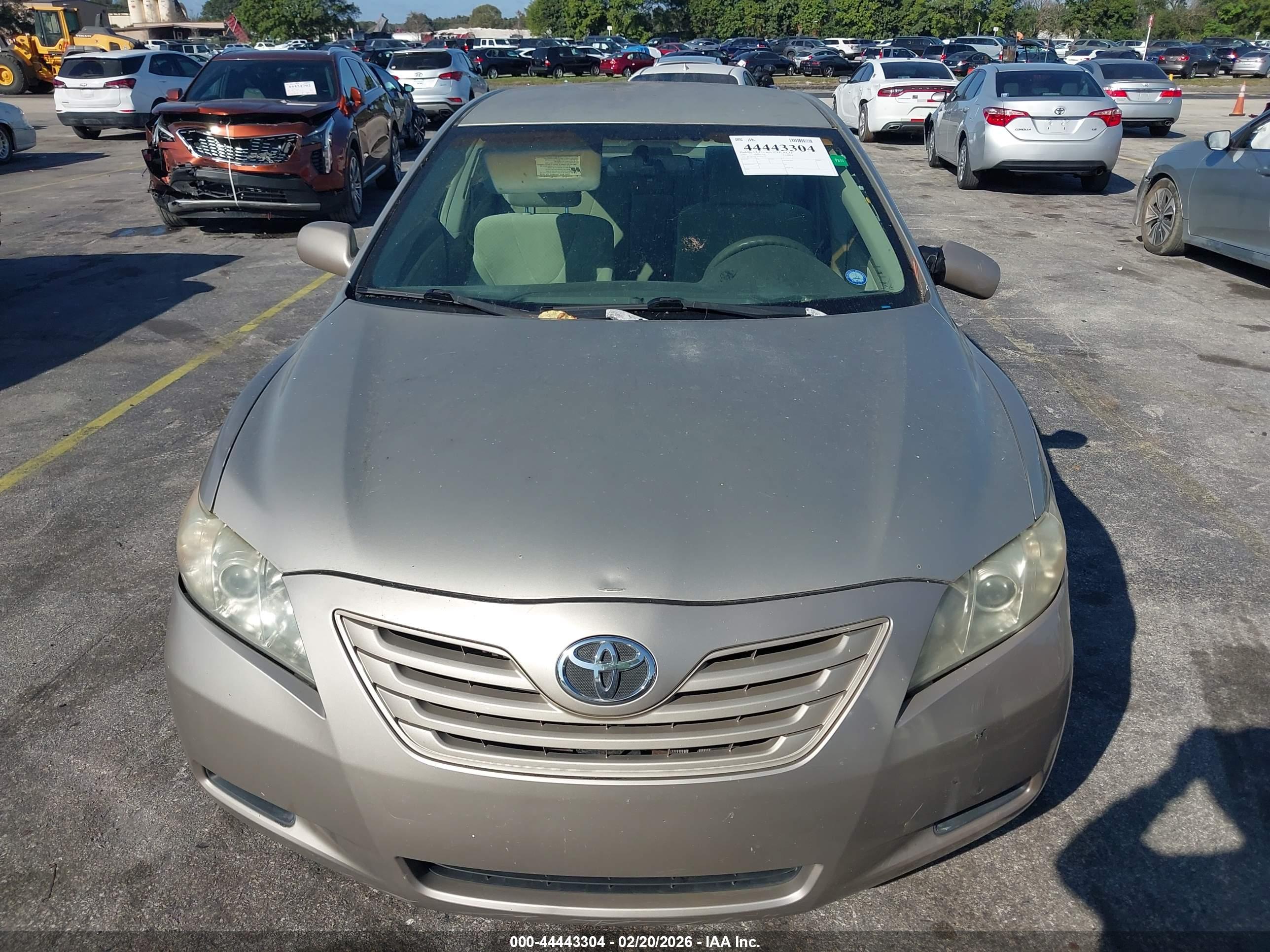 TOYOTA CAMRY image 6