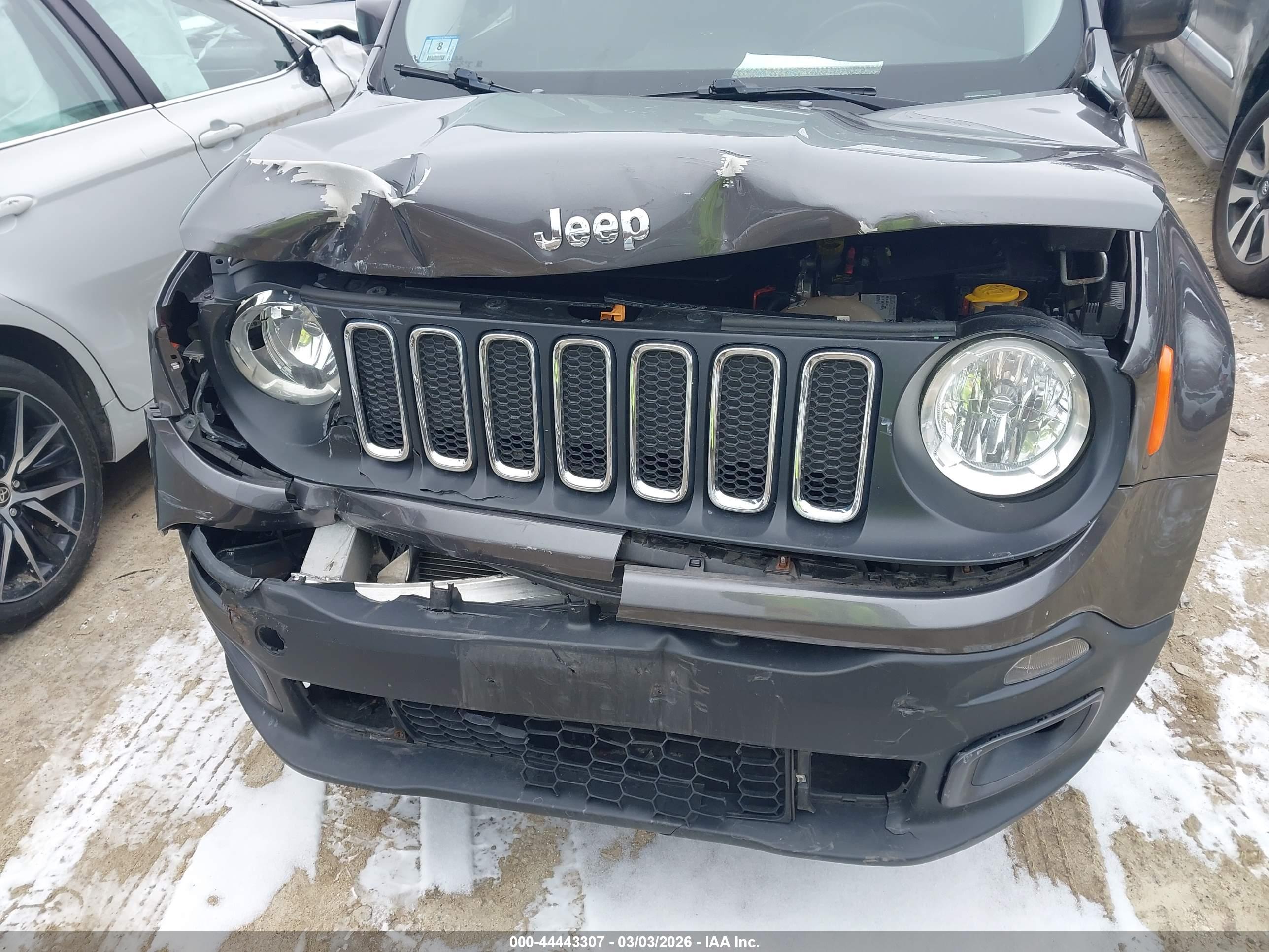JEEP RENEGADE image 6