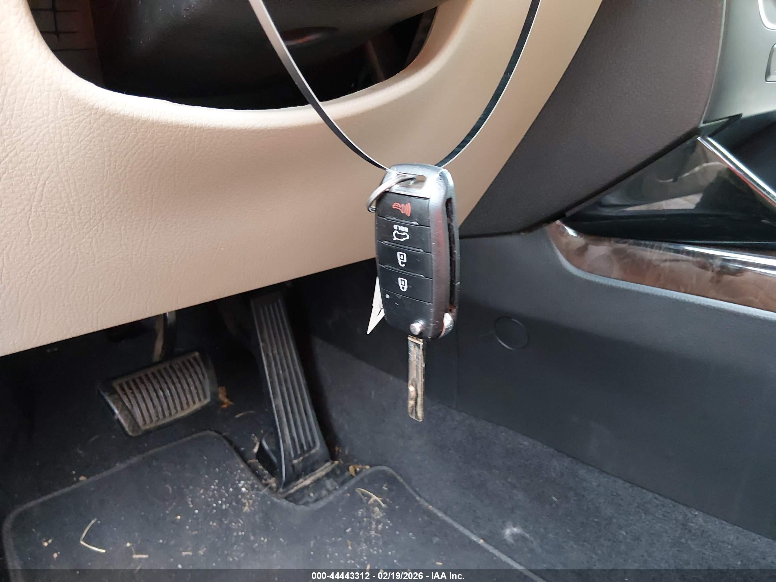 KIA SORENTO image 11