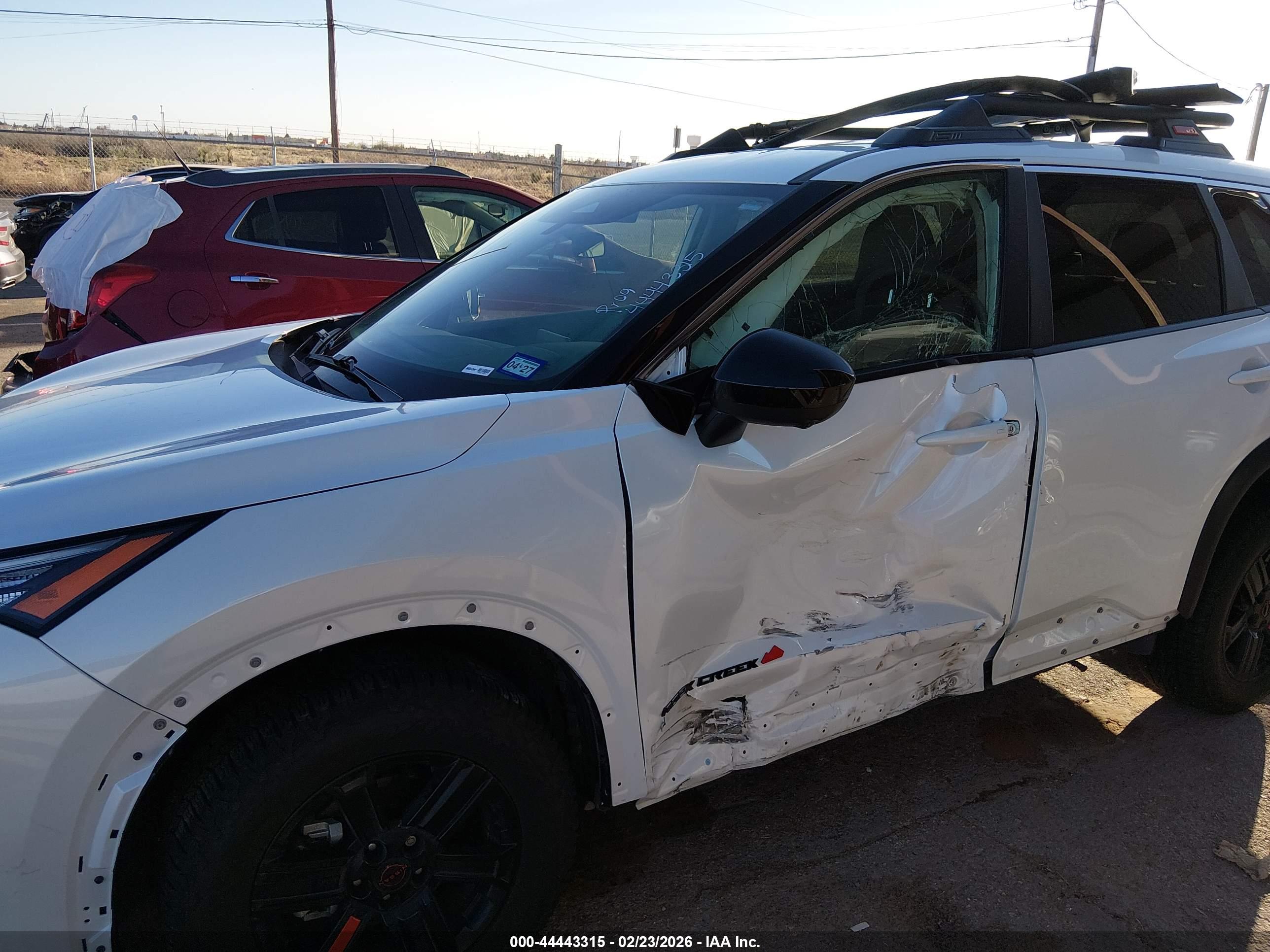 NISSAN ROGUE image 6