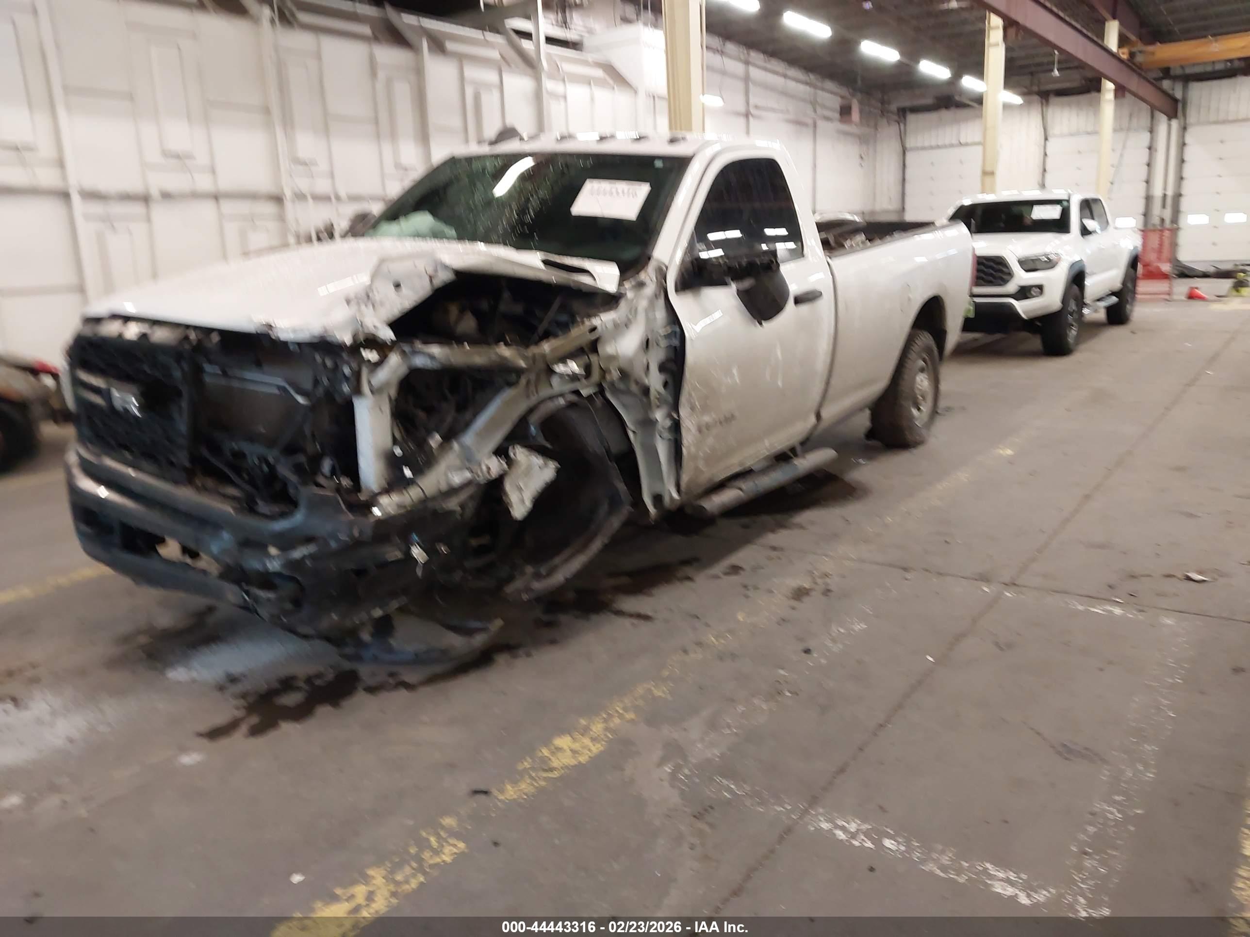 RAM 2500 image 2