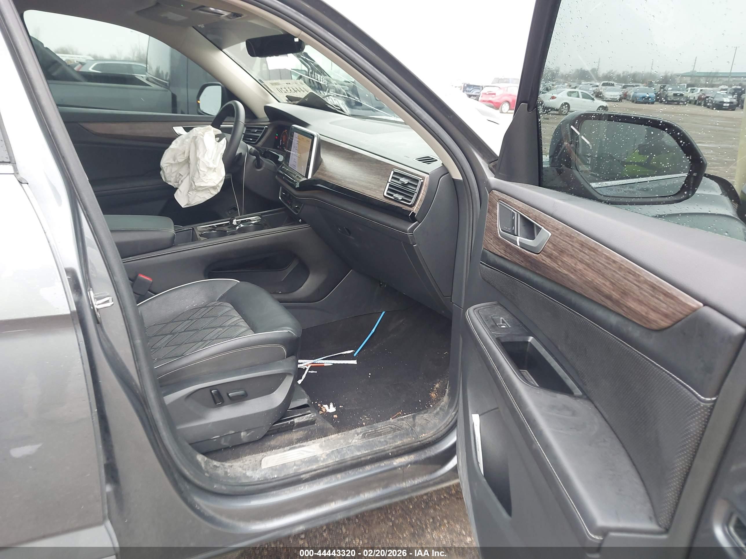 VOLKSWAGEN ATLAS image 5