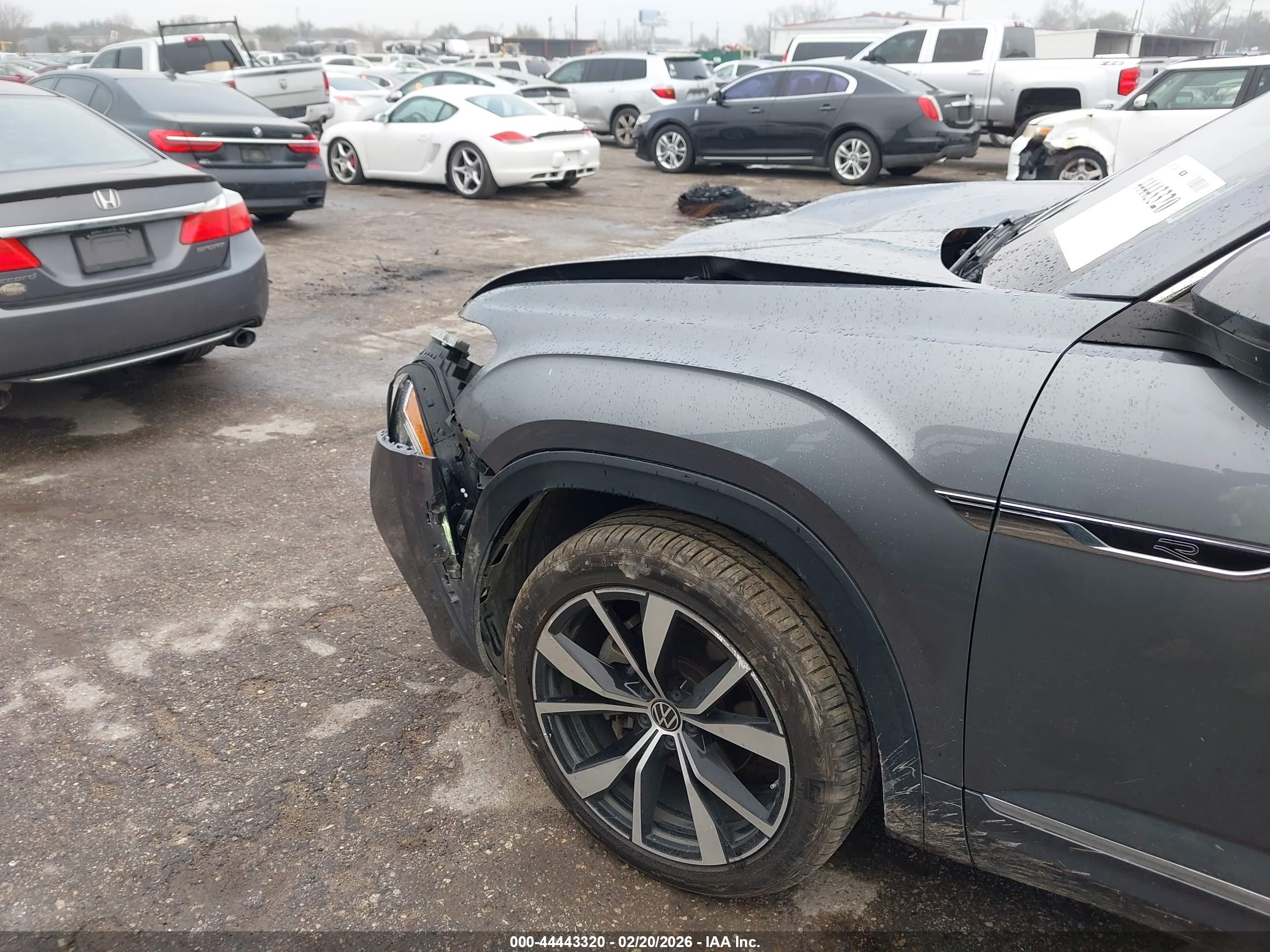 VOLKSWAGEN ATLAS image 6