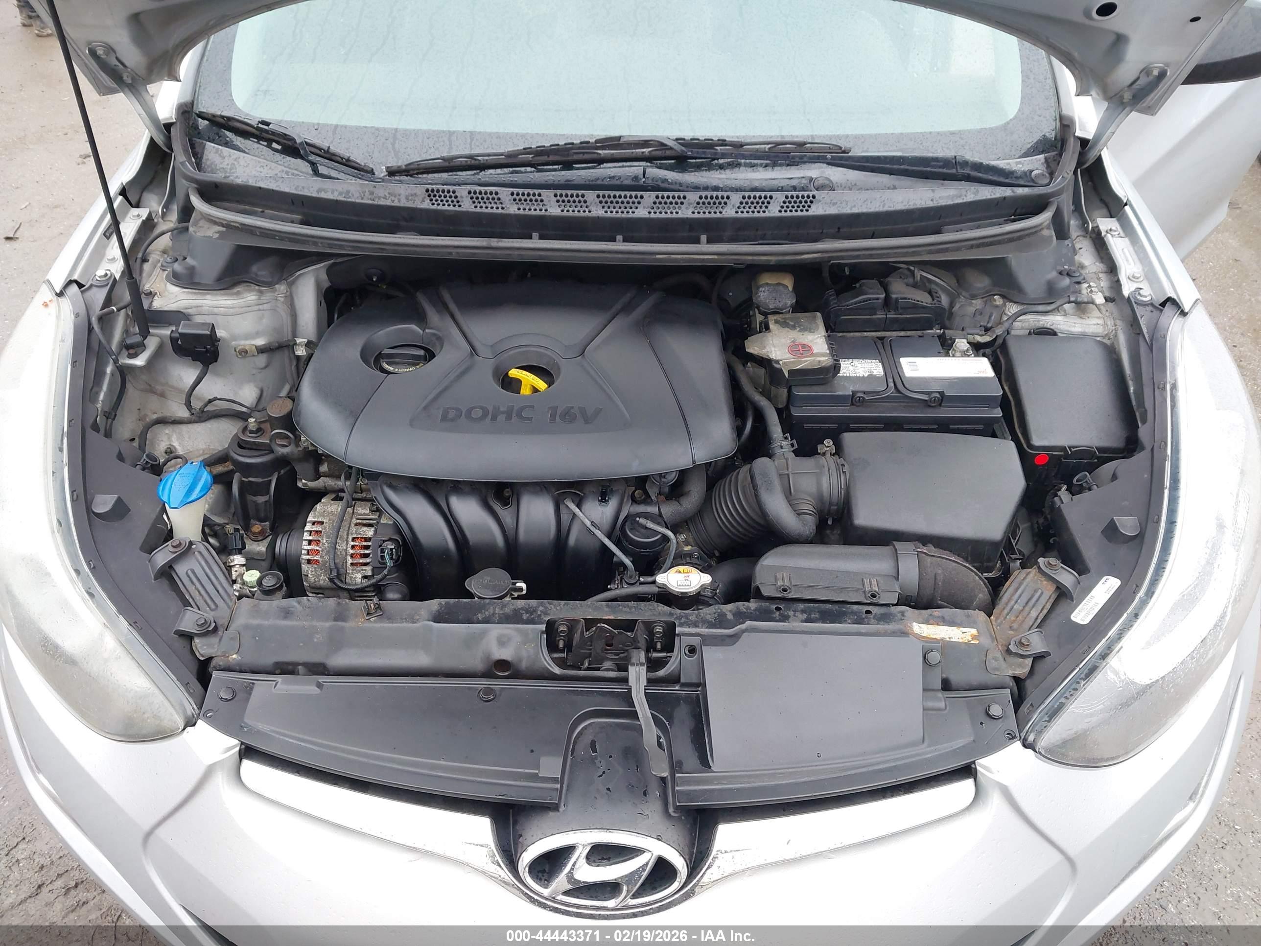 HYUNDAI ELANTRA image 10