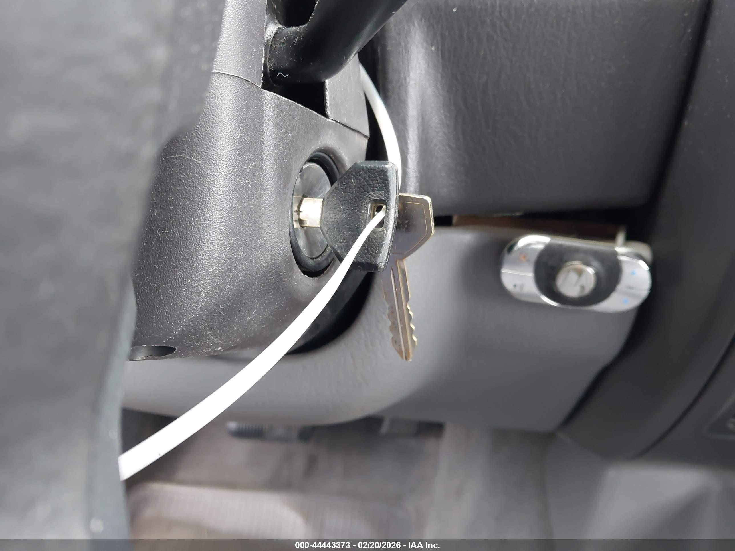 JEEP CHEROKEE image 11