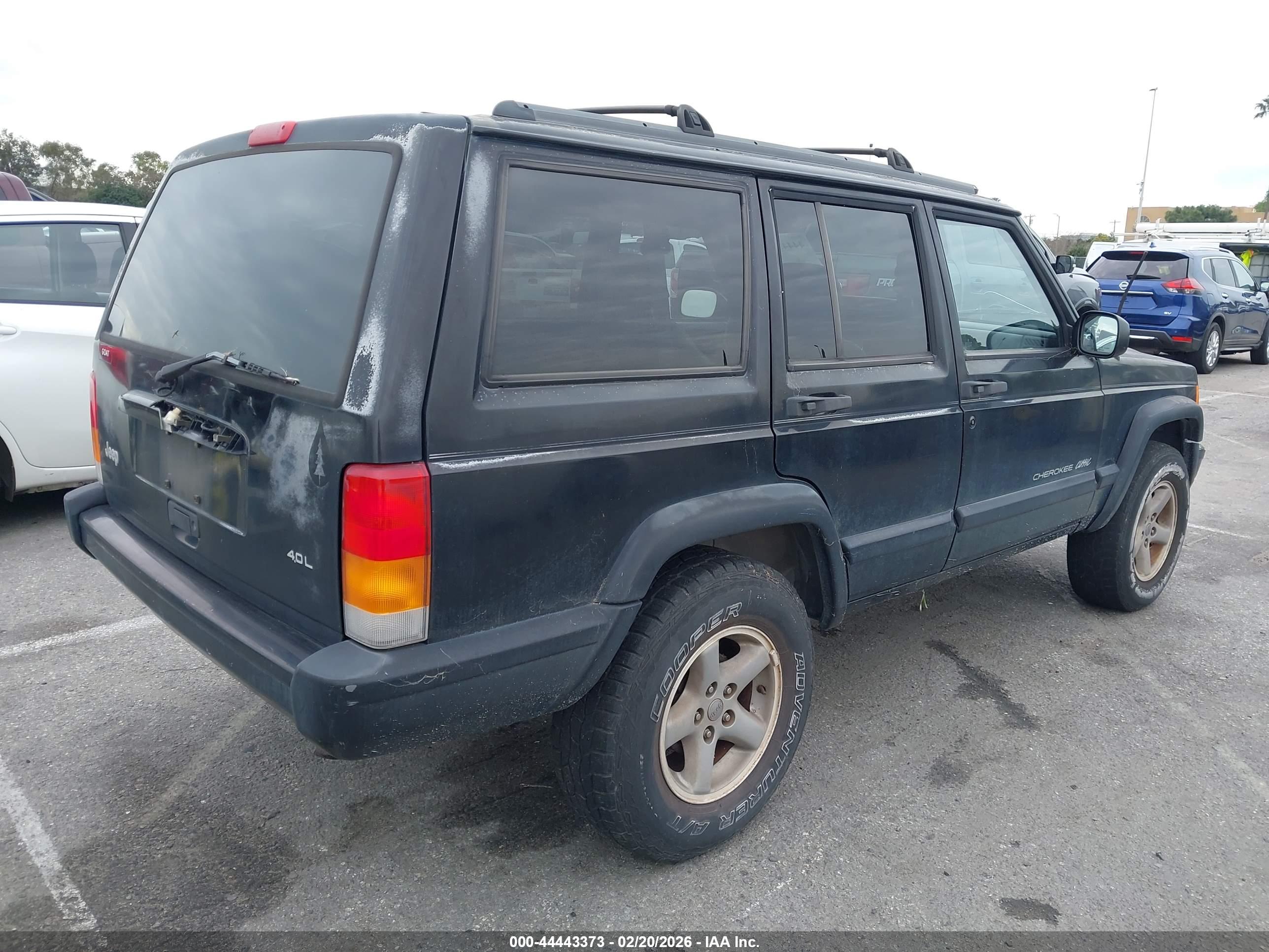 JEEP CHEROKEE image 4