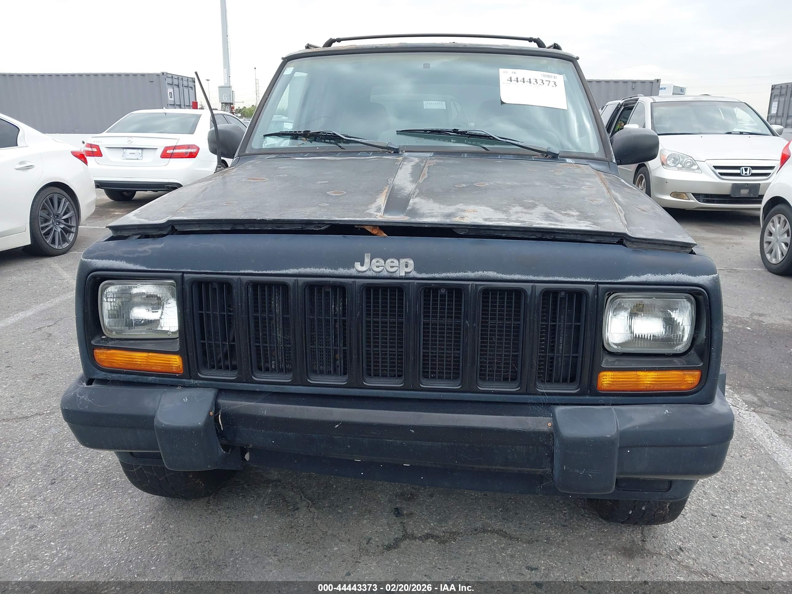 JEEP CHEROKEE image 6