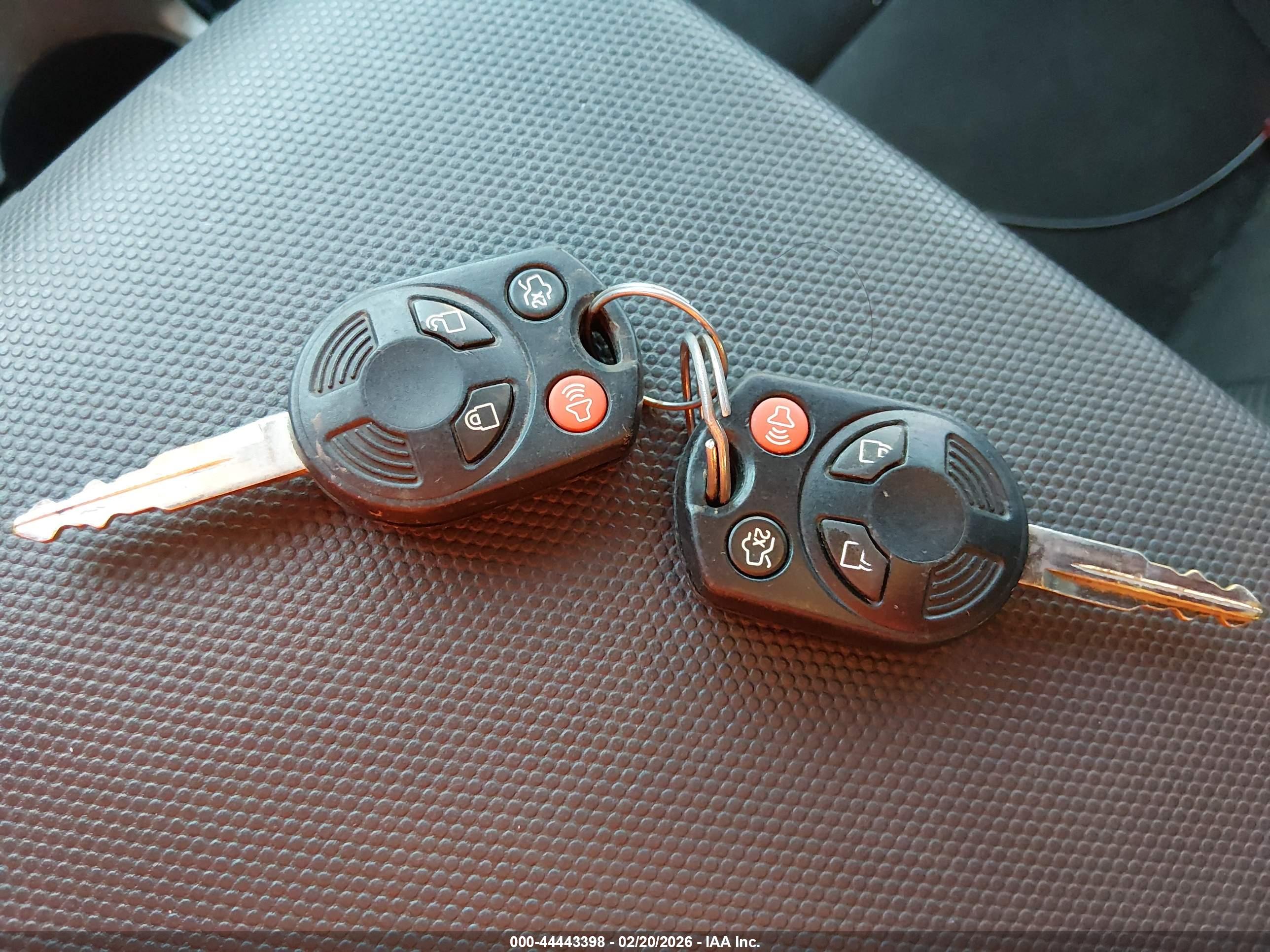 FORD ESCAPE image 11